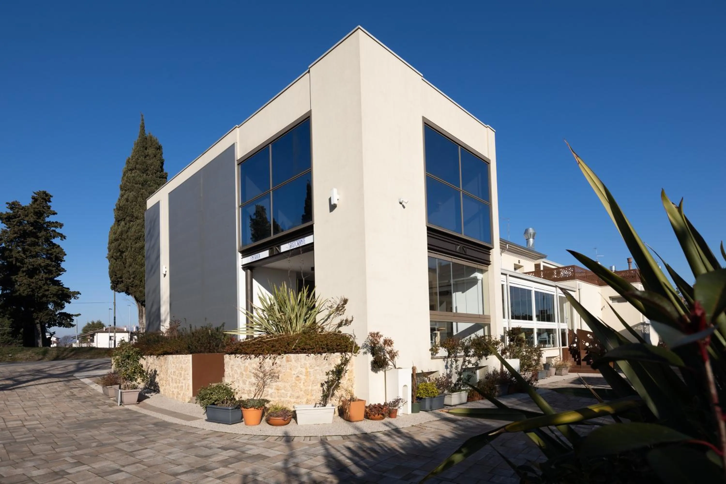 Property building in Locanda GIOVI CA' DI PONTE