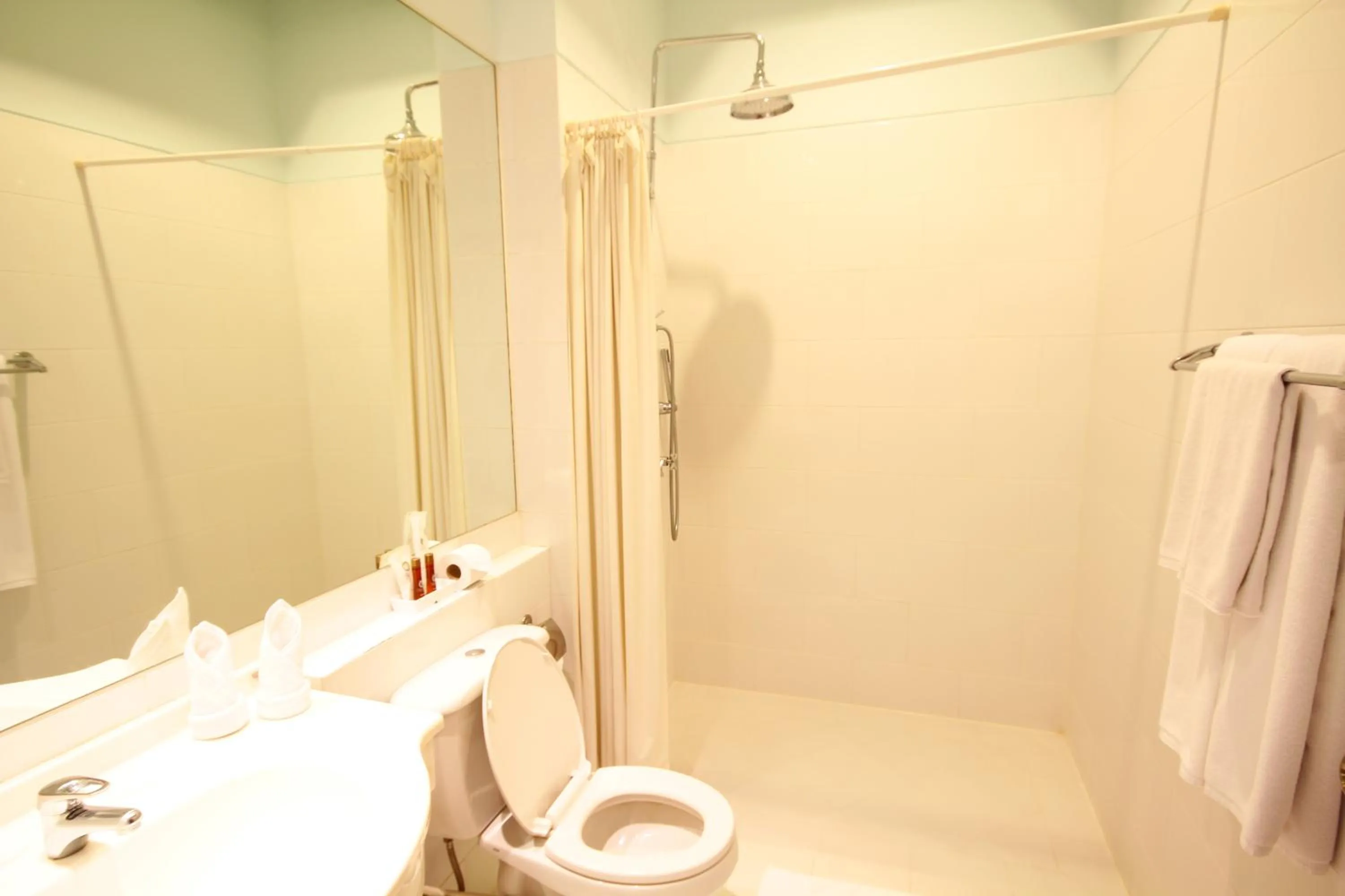 Shower in Calypzo Bangkok