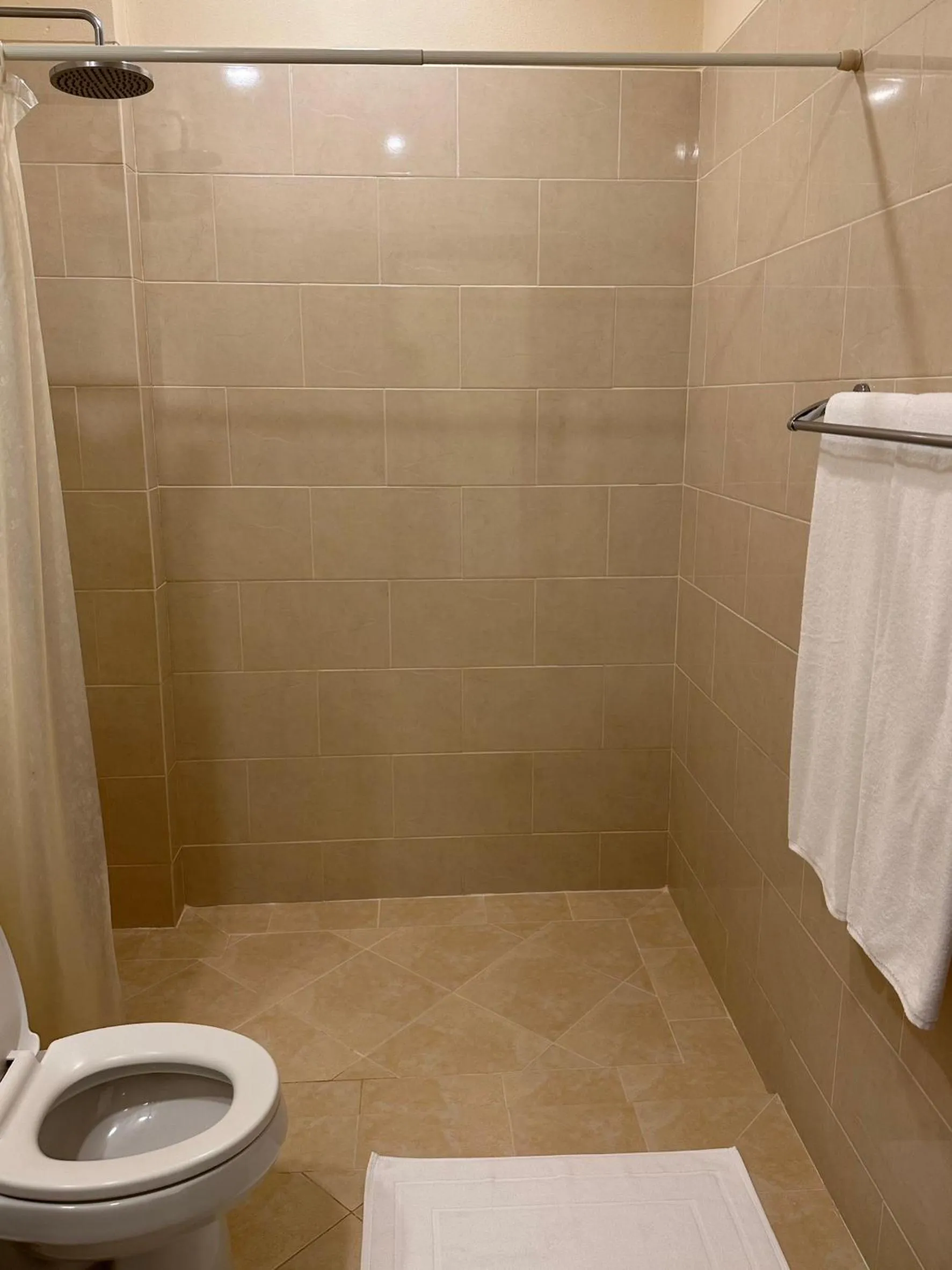 Shower in Calypzo Bangkok