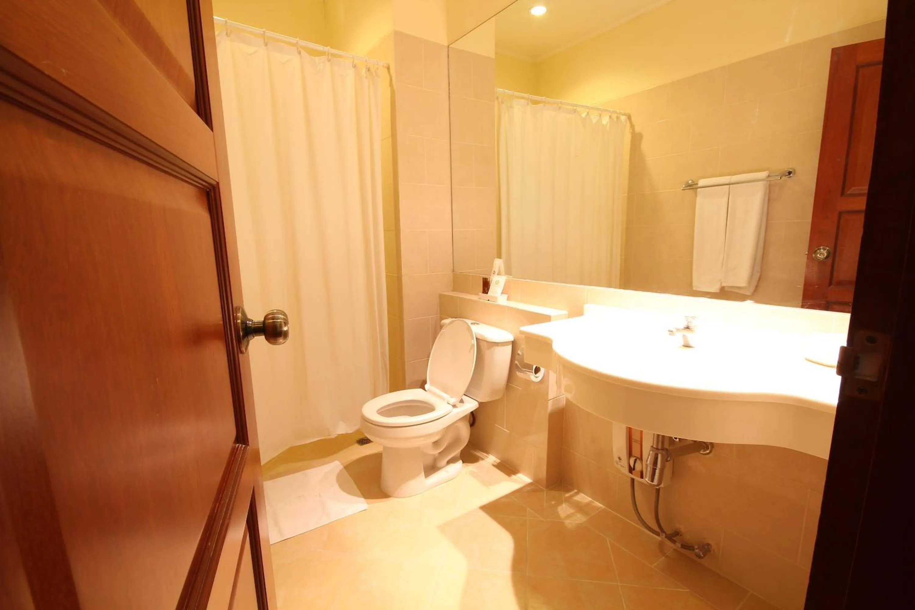 Shower in Calypzo Bangkok