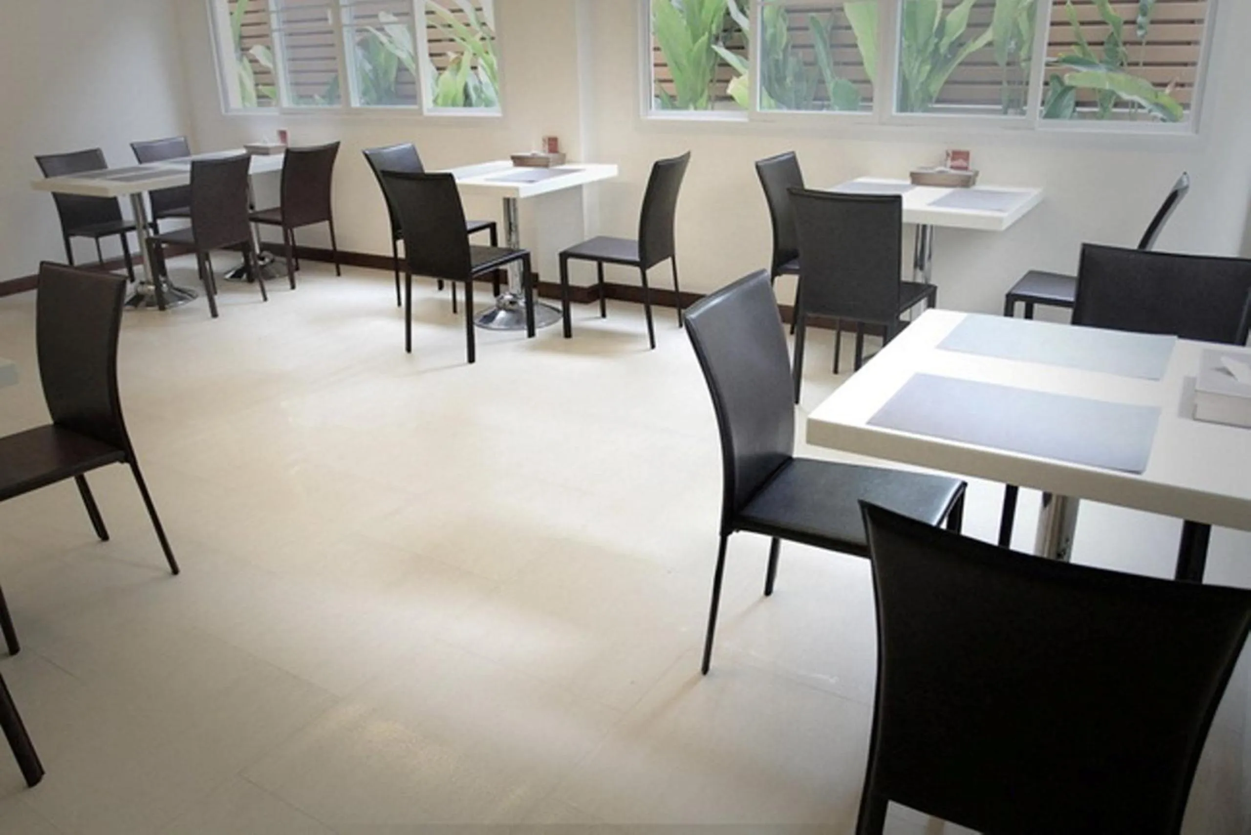 Communal lounge/ TV room in Calypzo 2 Ratchada 20