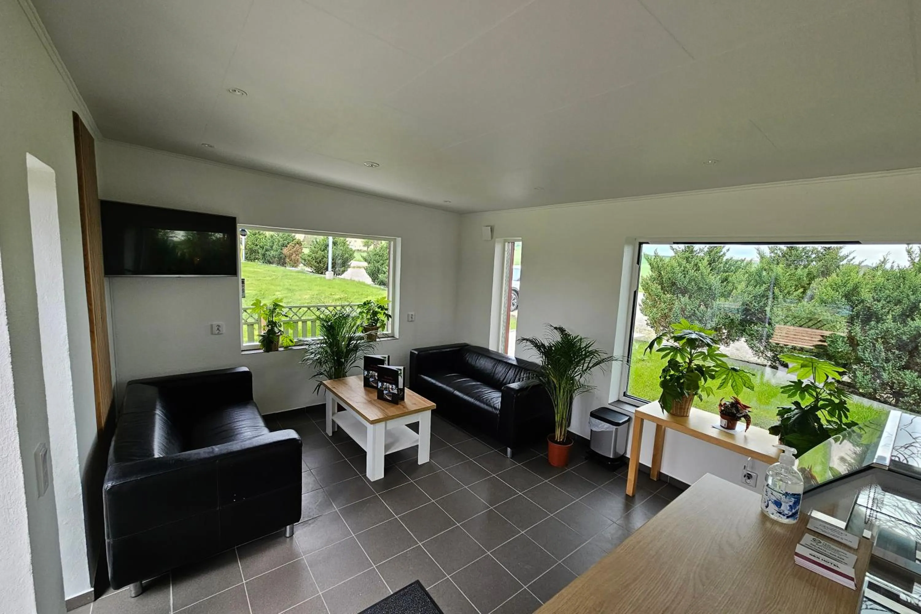 Lobby or reception in GEG Hotel