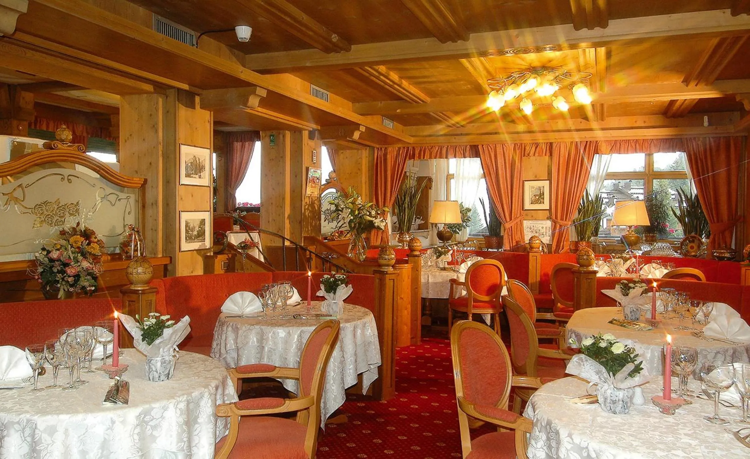 Restaurant/places to eat in Hotel Lorenzetti