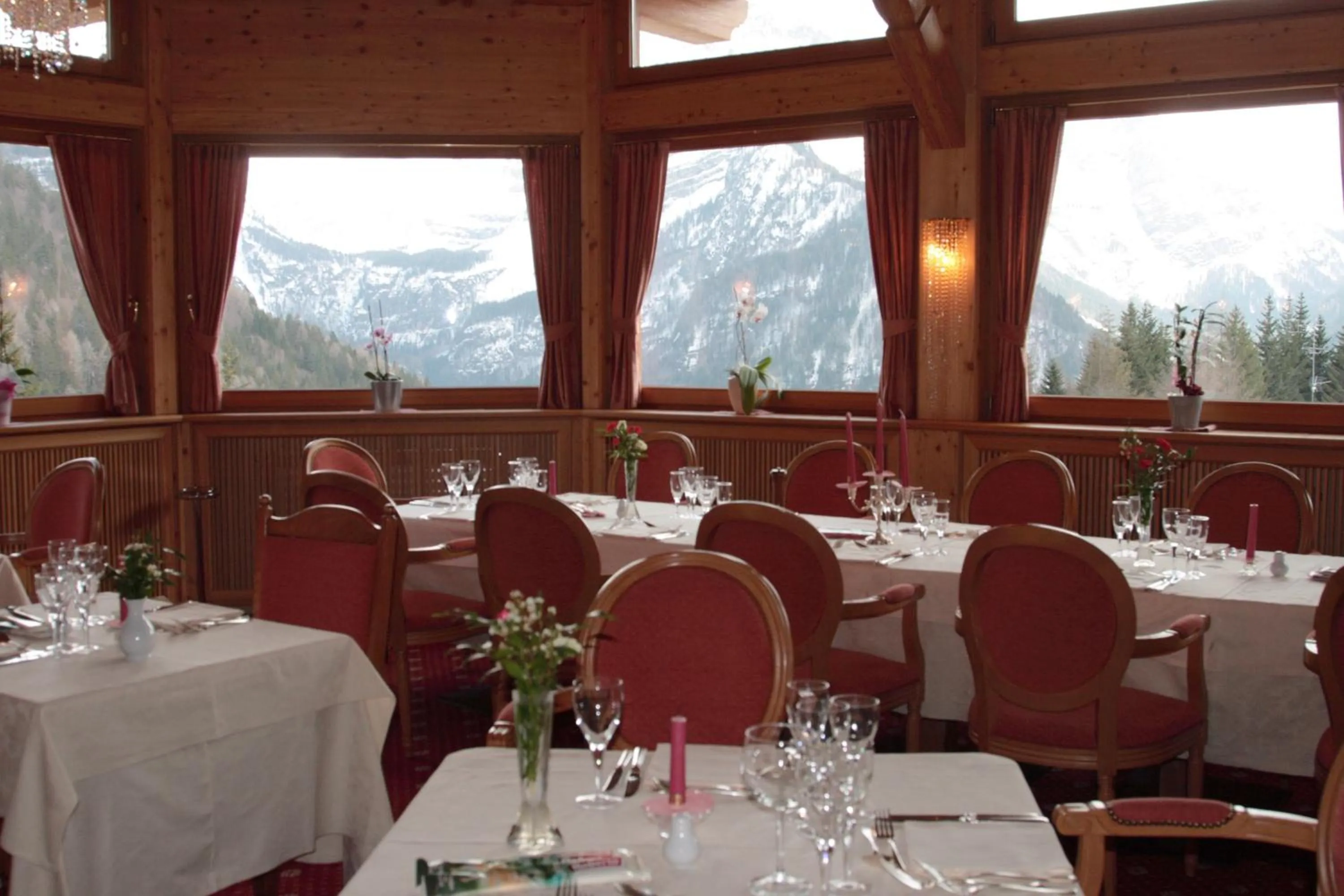 Restaurant/places to eat in Hotel Lorenzetti