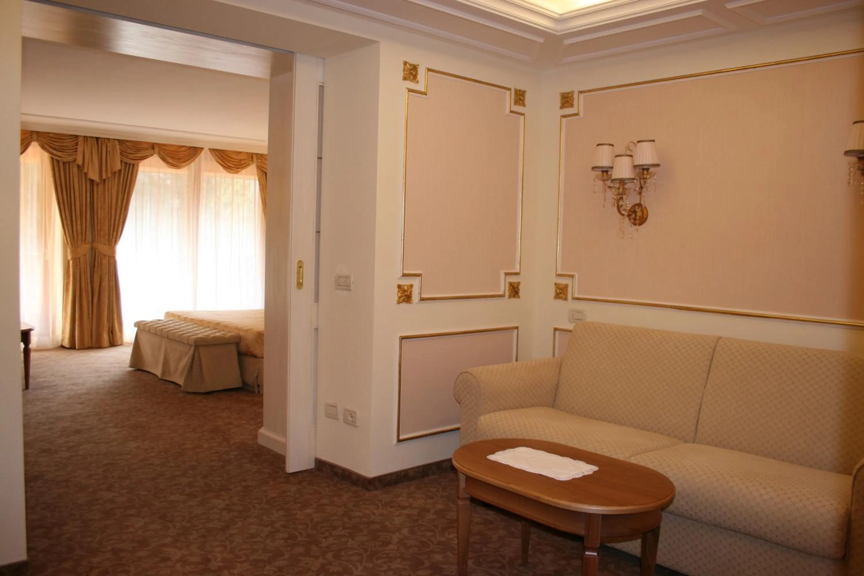Seating area in Hotel Lorenzetti