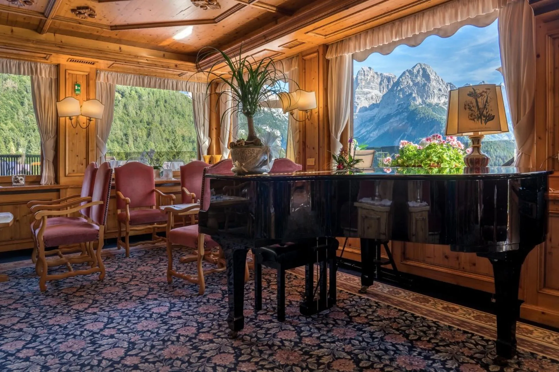 Lounge or bar in Hotel Lorenzetti