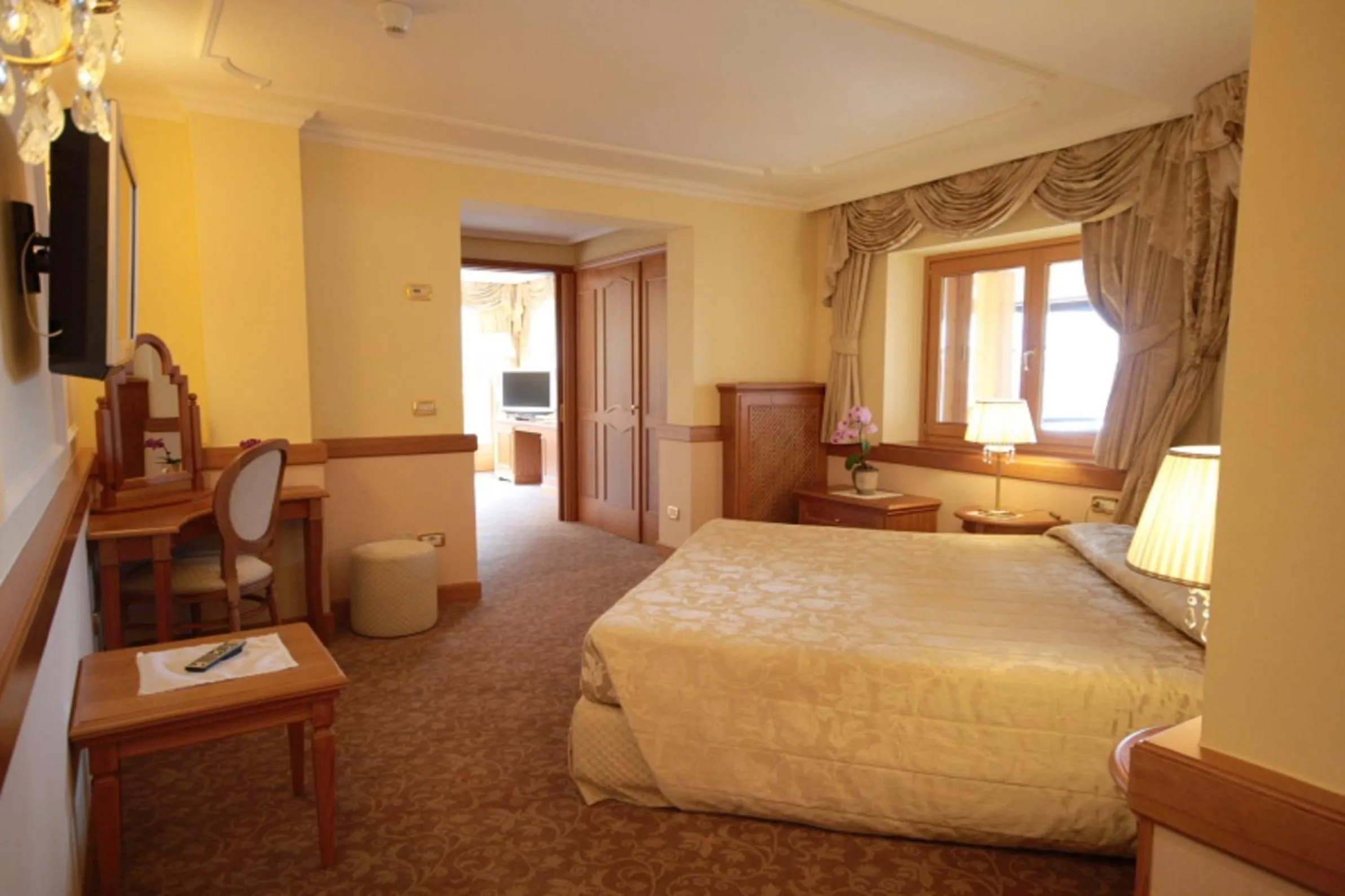 Photo of the whole room, Bed in Hotel Lorenzetti