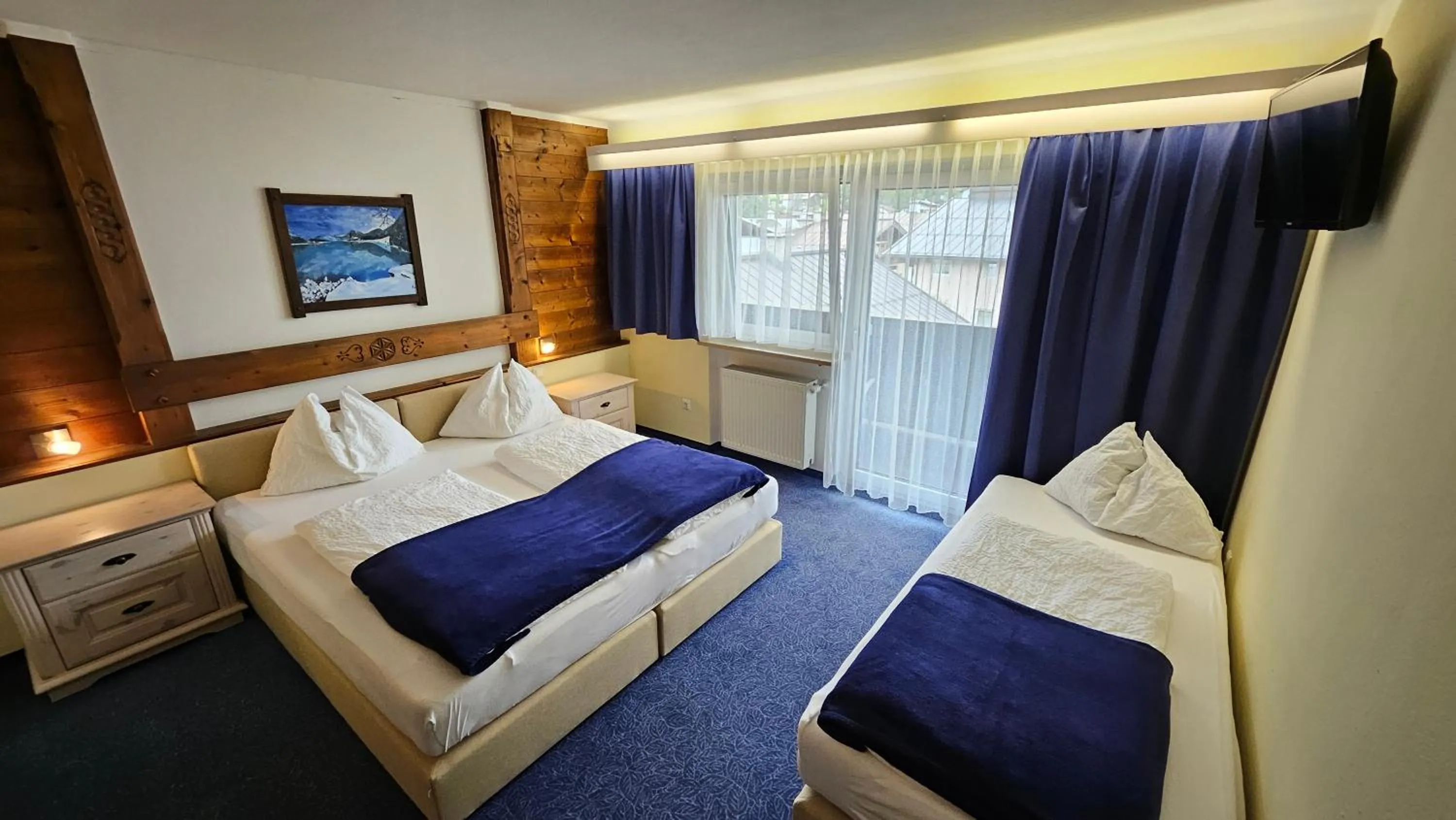 Photo of the whole room, Bed in Panoramahotel