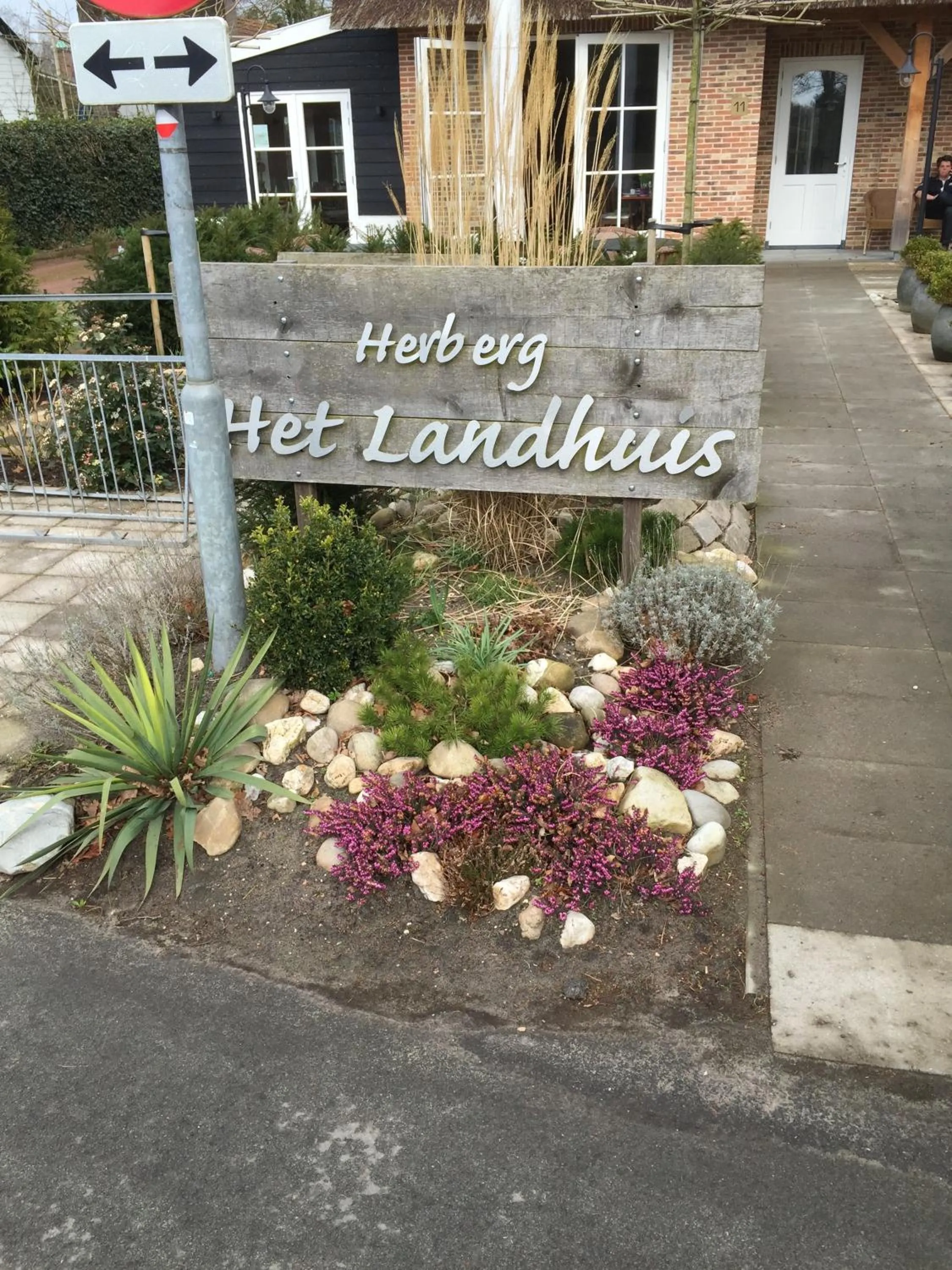 Facade/entrance in Herberg het Landhuis