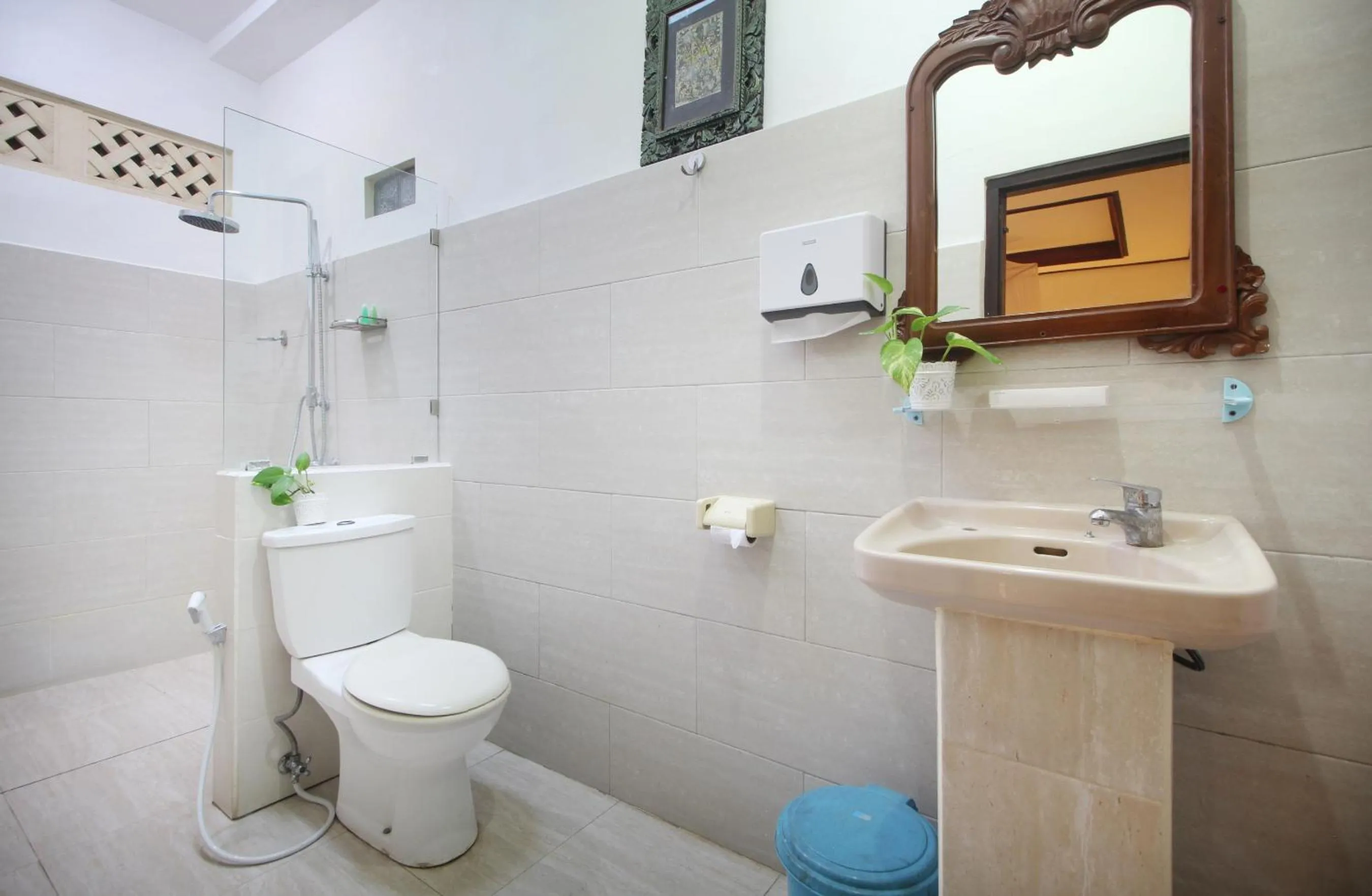 Toilet in Hotel Jati Sanur