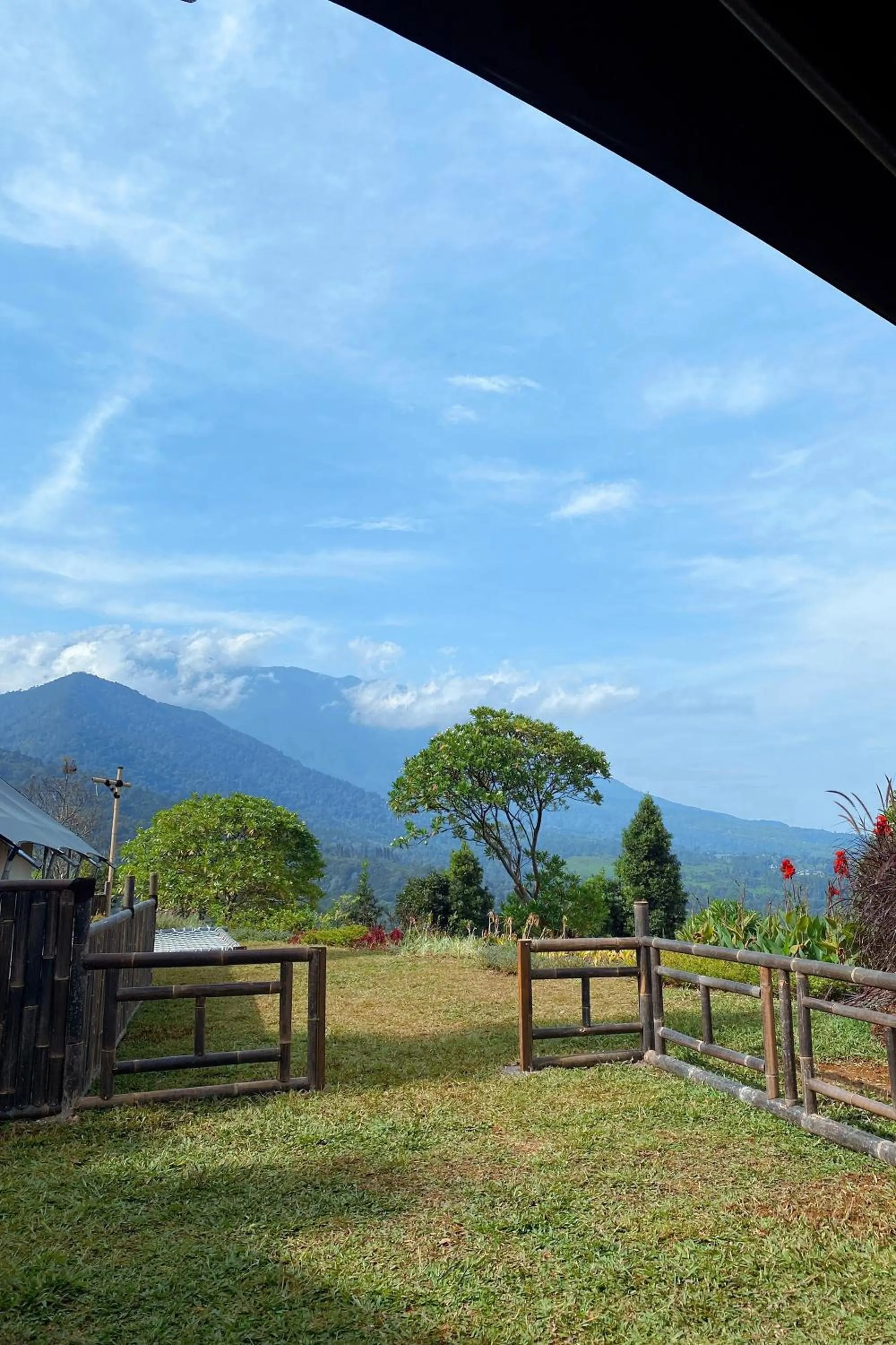 Mountain view in Alinson Sunset Hill