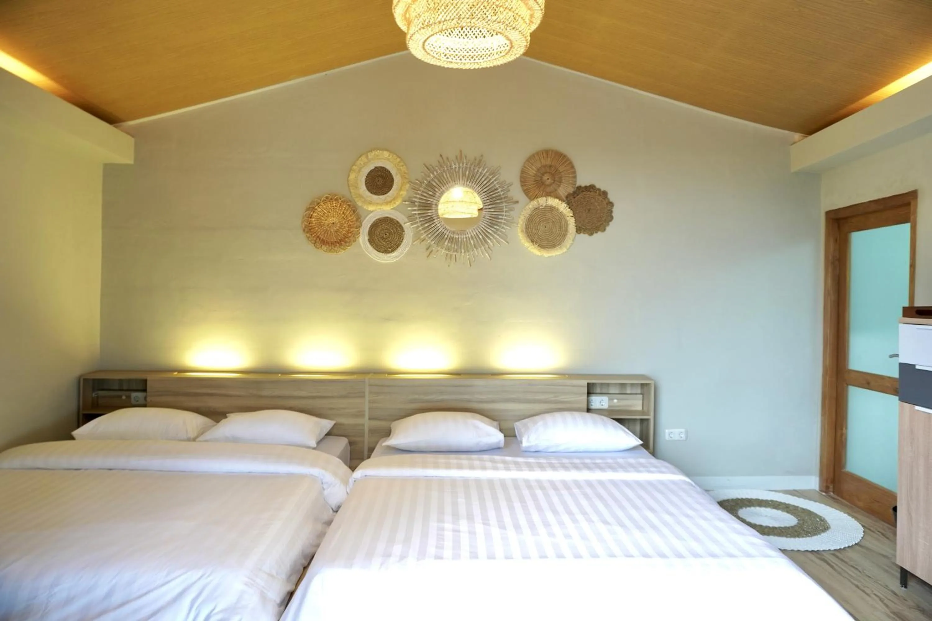 Bedroom, Bed in Alinson Sunset Hill