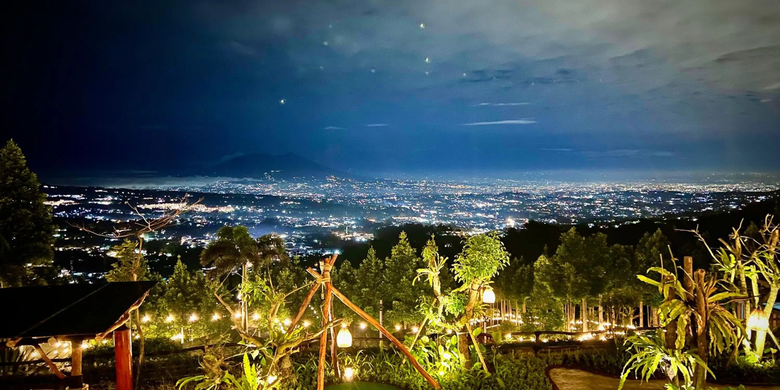 Bird's eye view in Alinson Sunset Hill