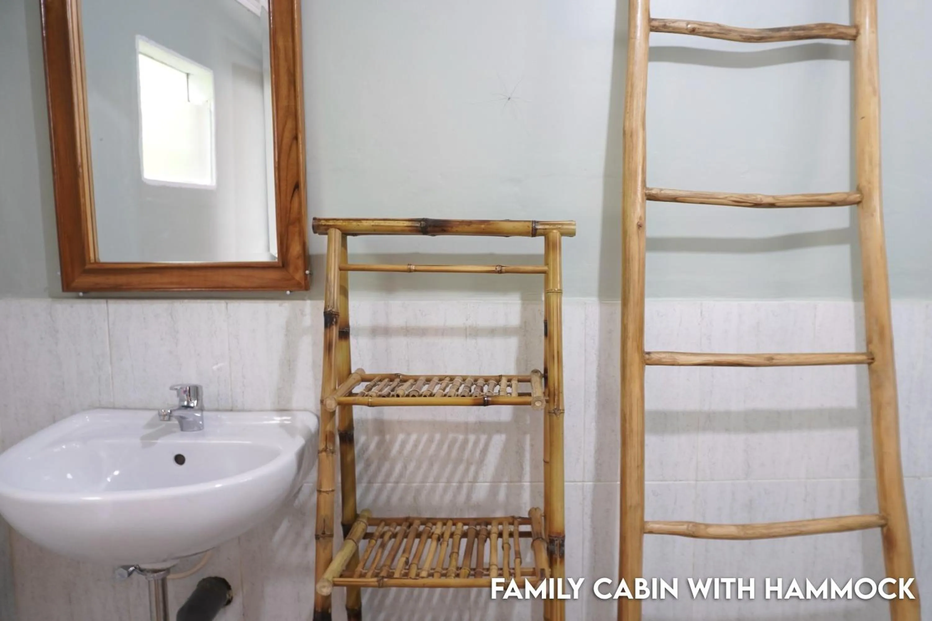 Shower in Alinson Sunset Hill