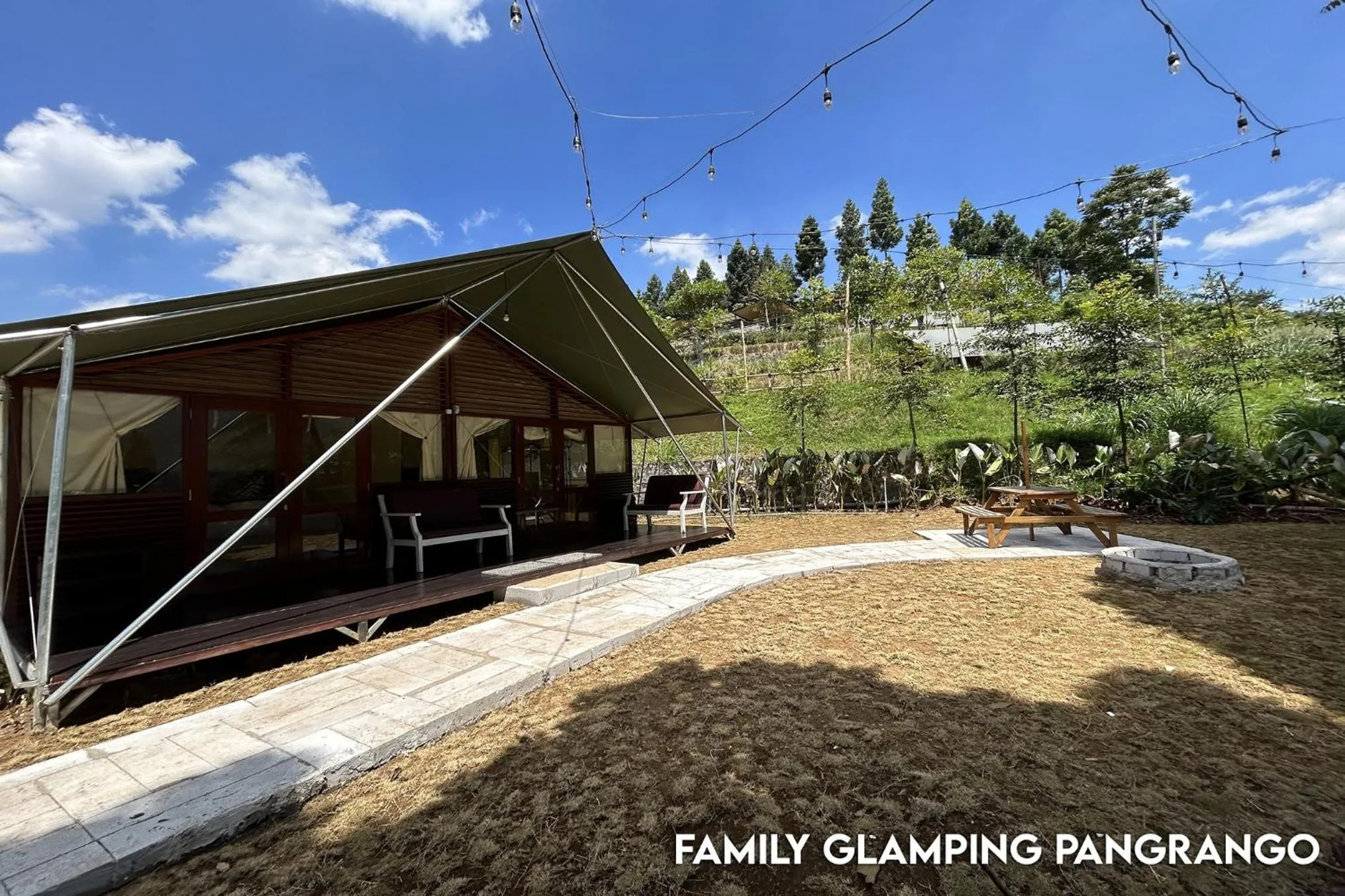 Property building in Alinson Sunset Hill