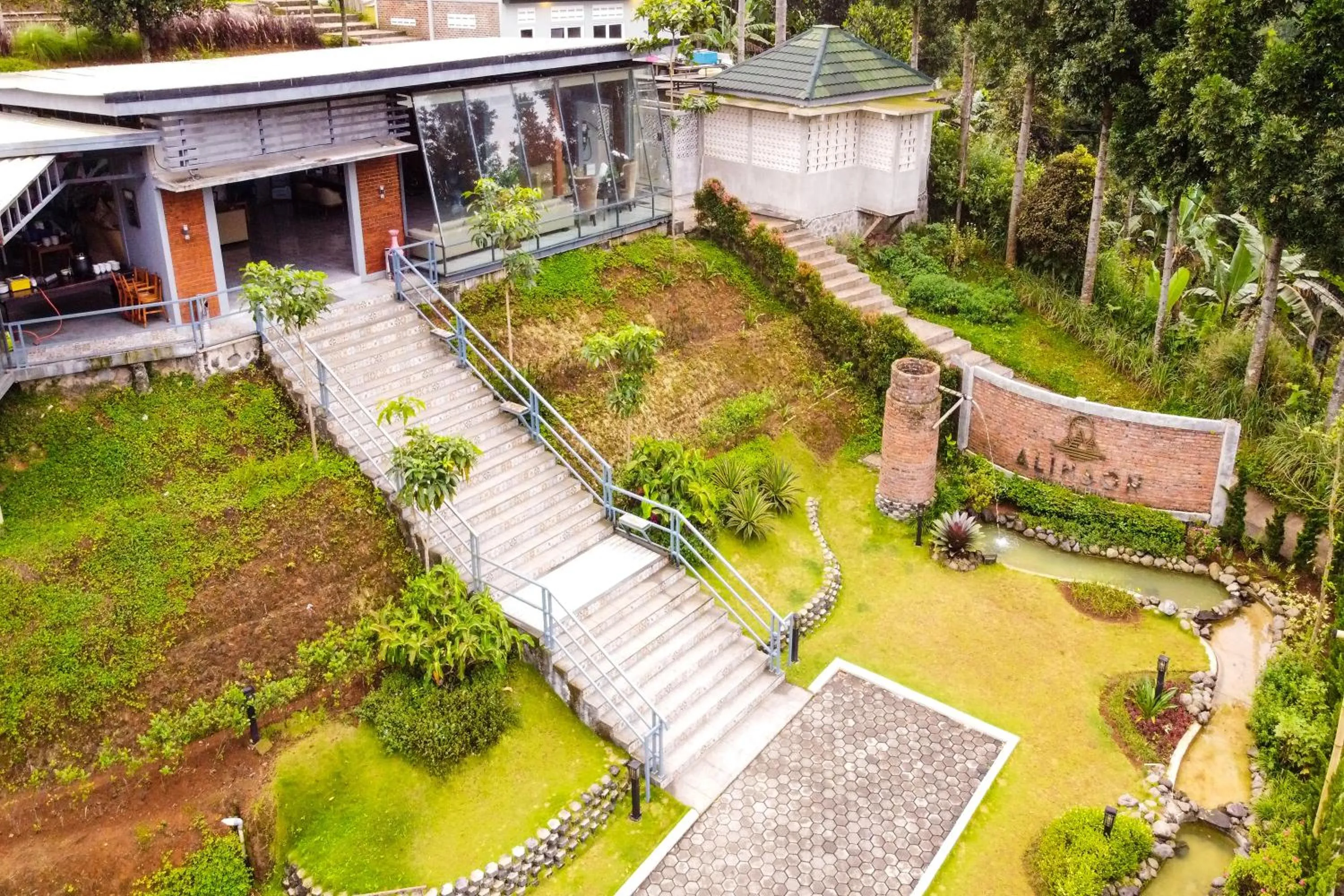 Property building in Alinson Sunset Hill