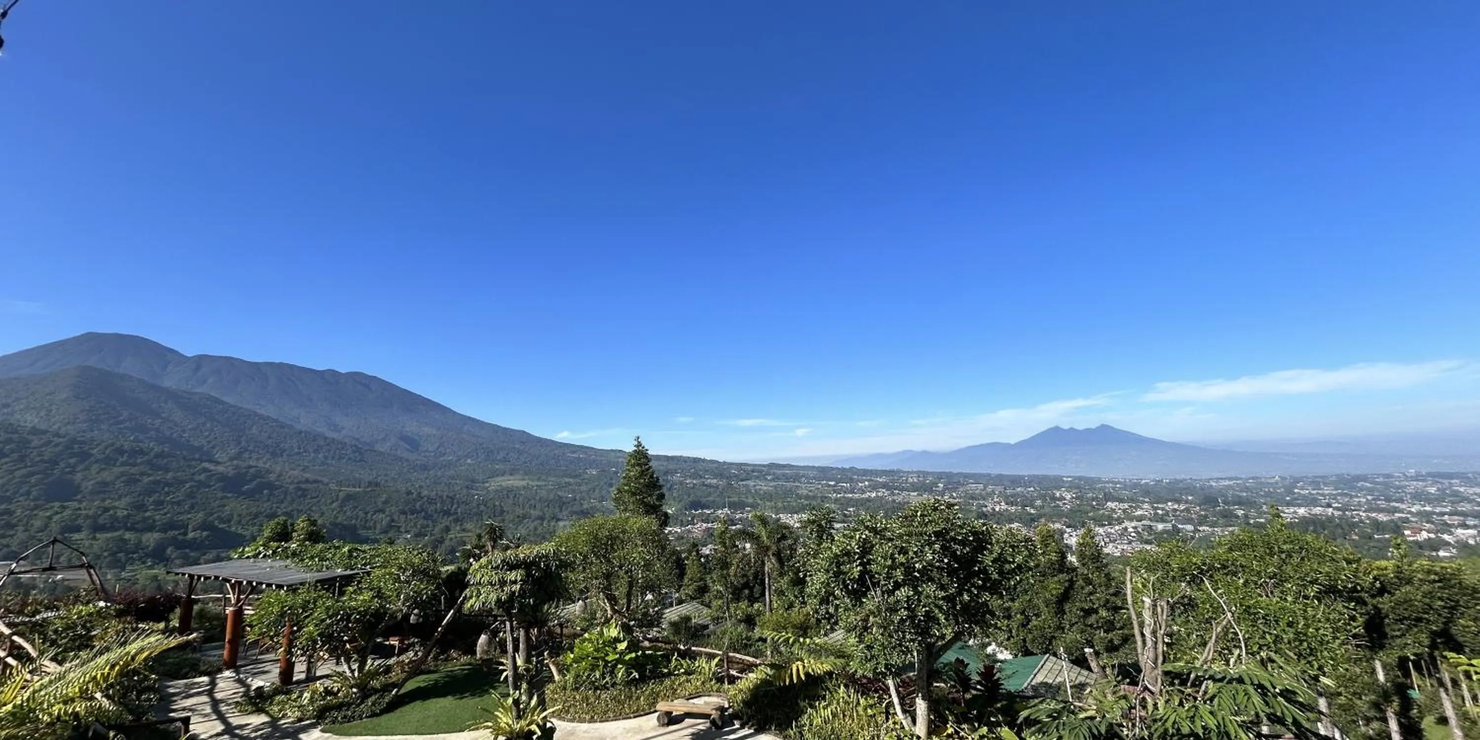 Mountain view in Alinson Sunset Hill