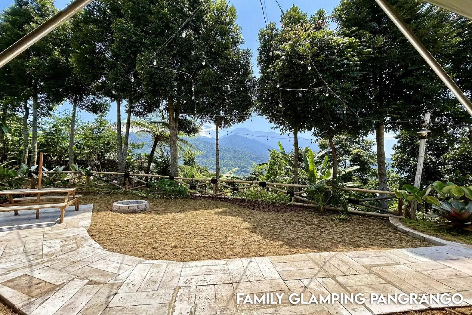 Patio in Alinson Sunset Hill