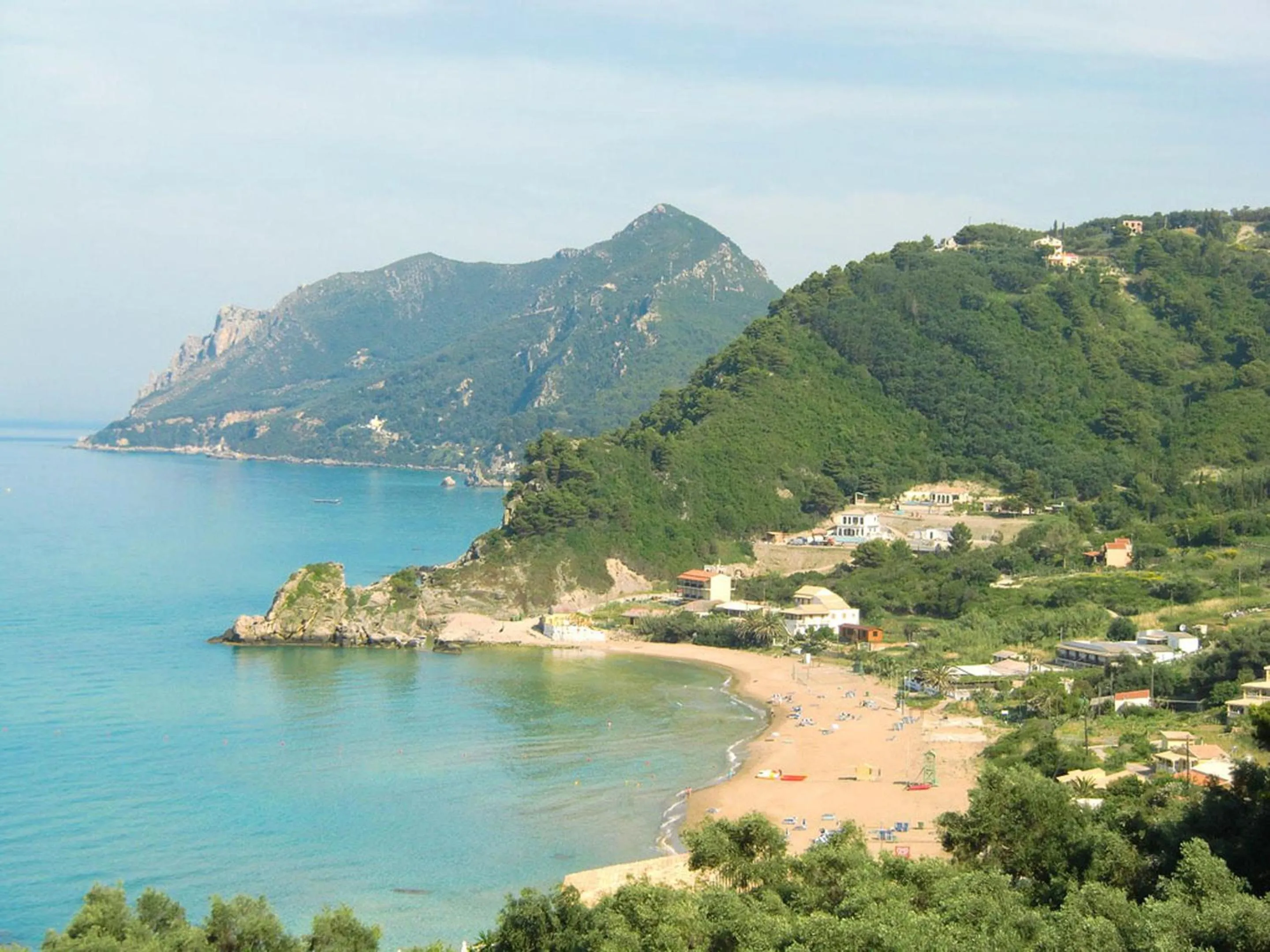 Family friendly Apartments with a Swimming Pool on Pelekas Beach
