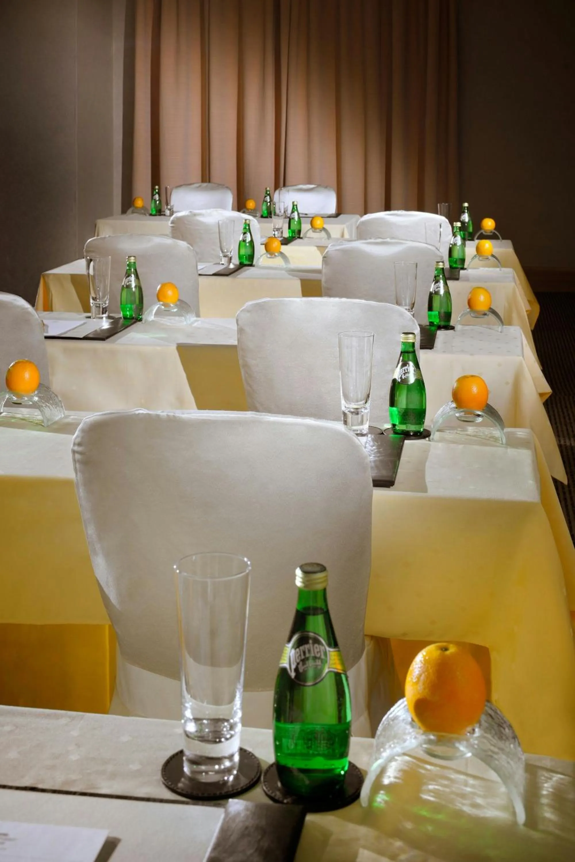 Meeting/conference room in Courtyard By Marriott Kuwait City