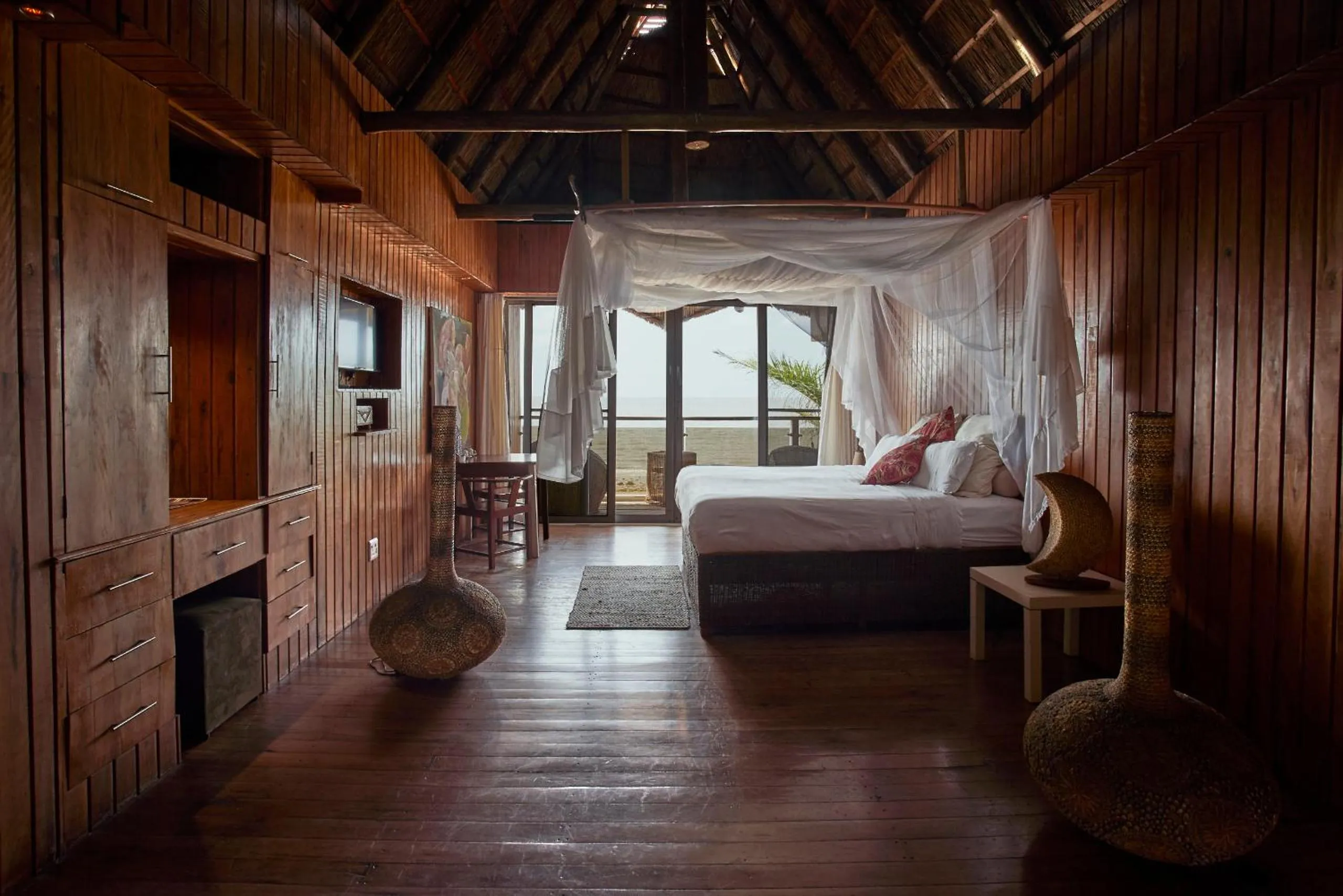 Bed in Catembe Gallery Hotel