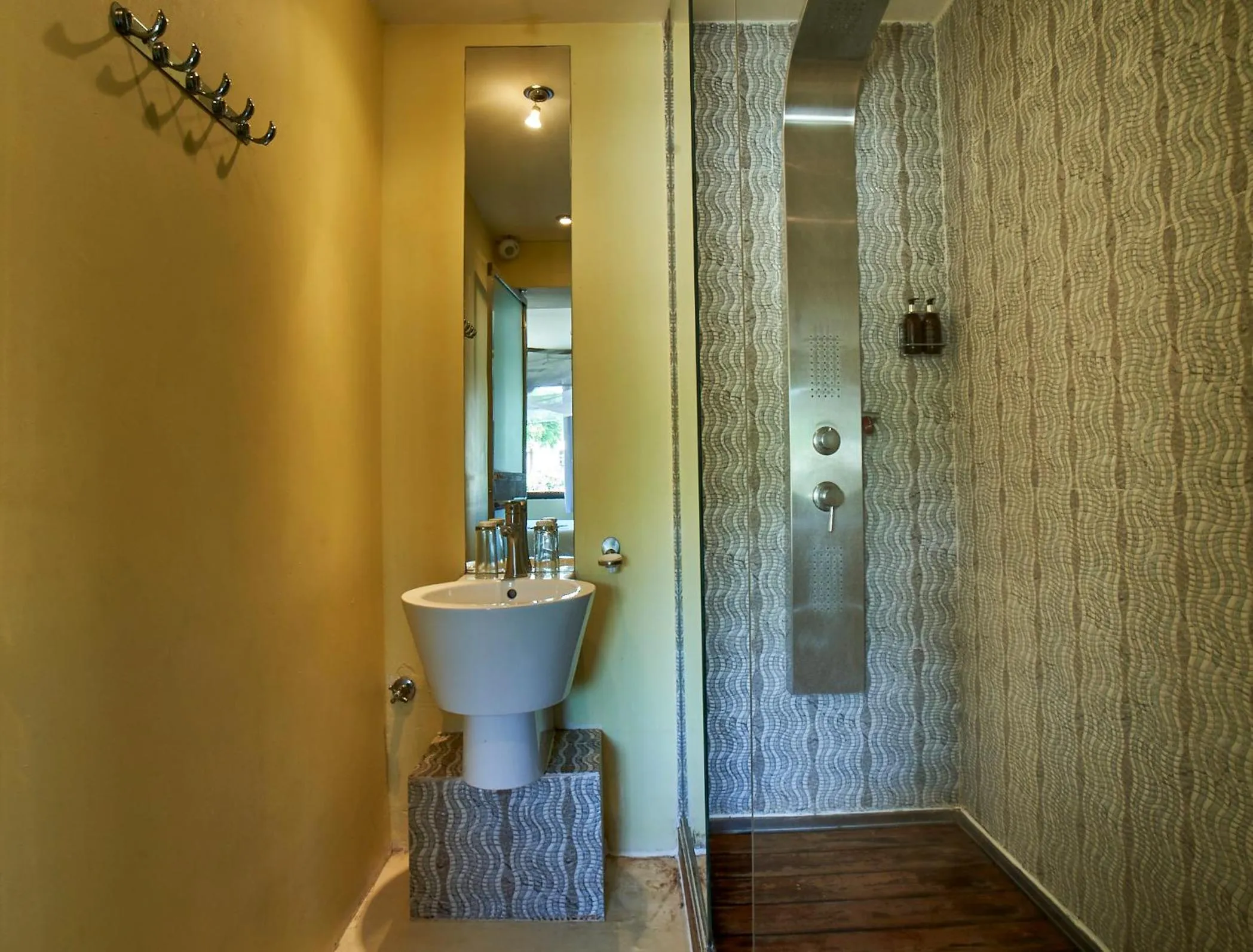 Shower in Catembe Gallery Hotel