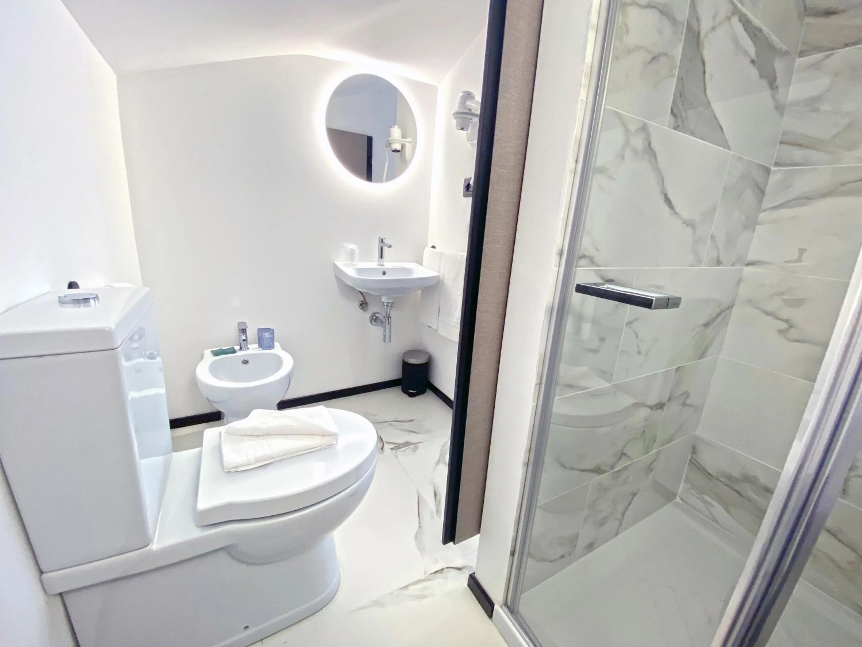 Bathroom in The City Hotel