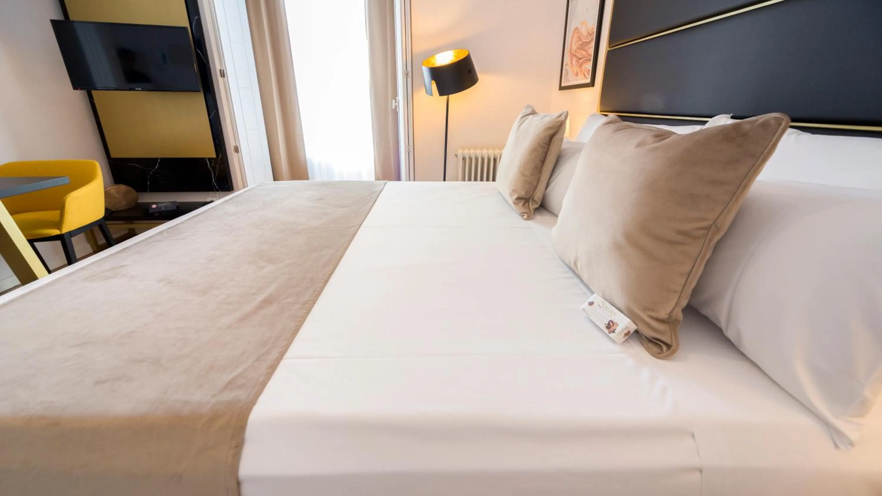 Photo of the whole room in TGH Gran Vía Apartments