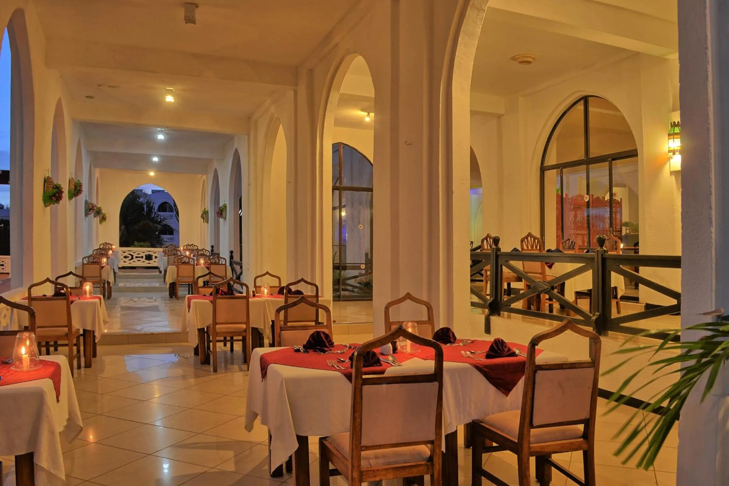 Restaurant/places to eat in Kaskazi Beach Resort
