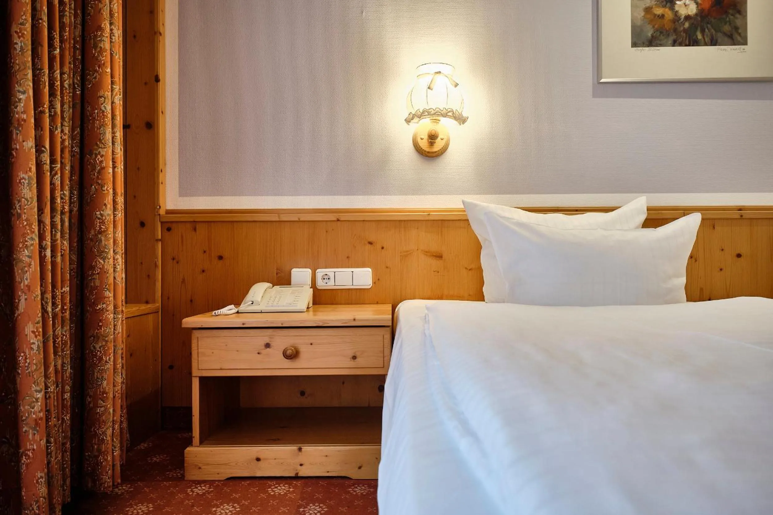 Bed in Strandhotel Seehof