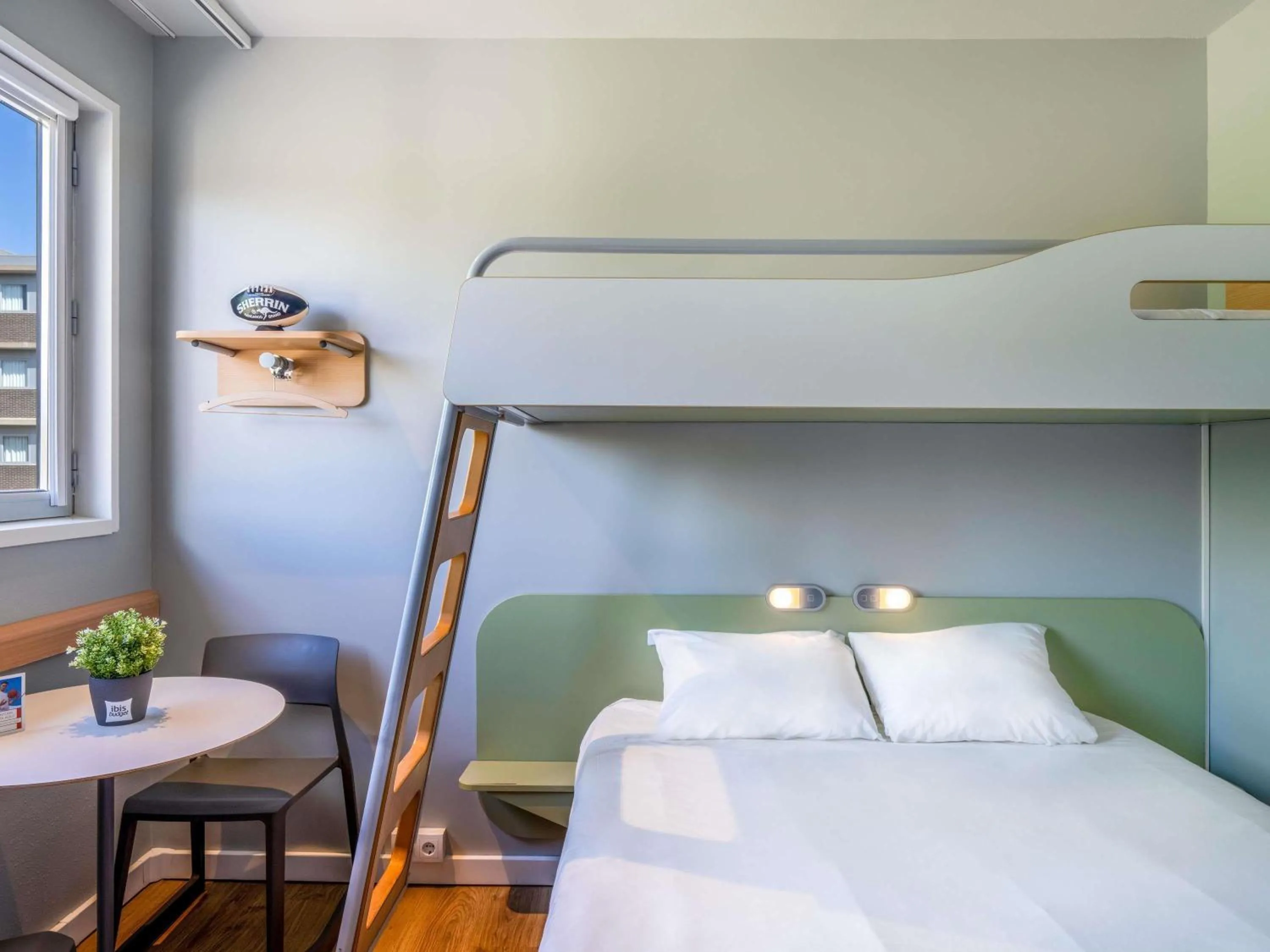 Bedroom, Bed in Ibis Budget Barcelona Viladecans