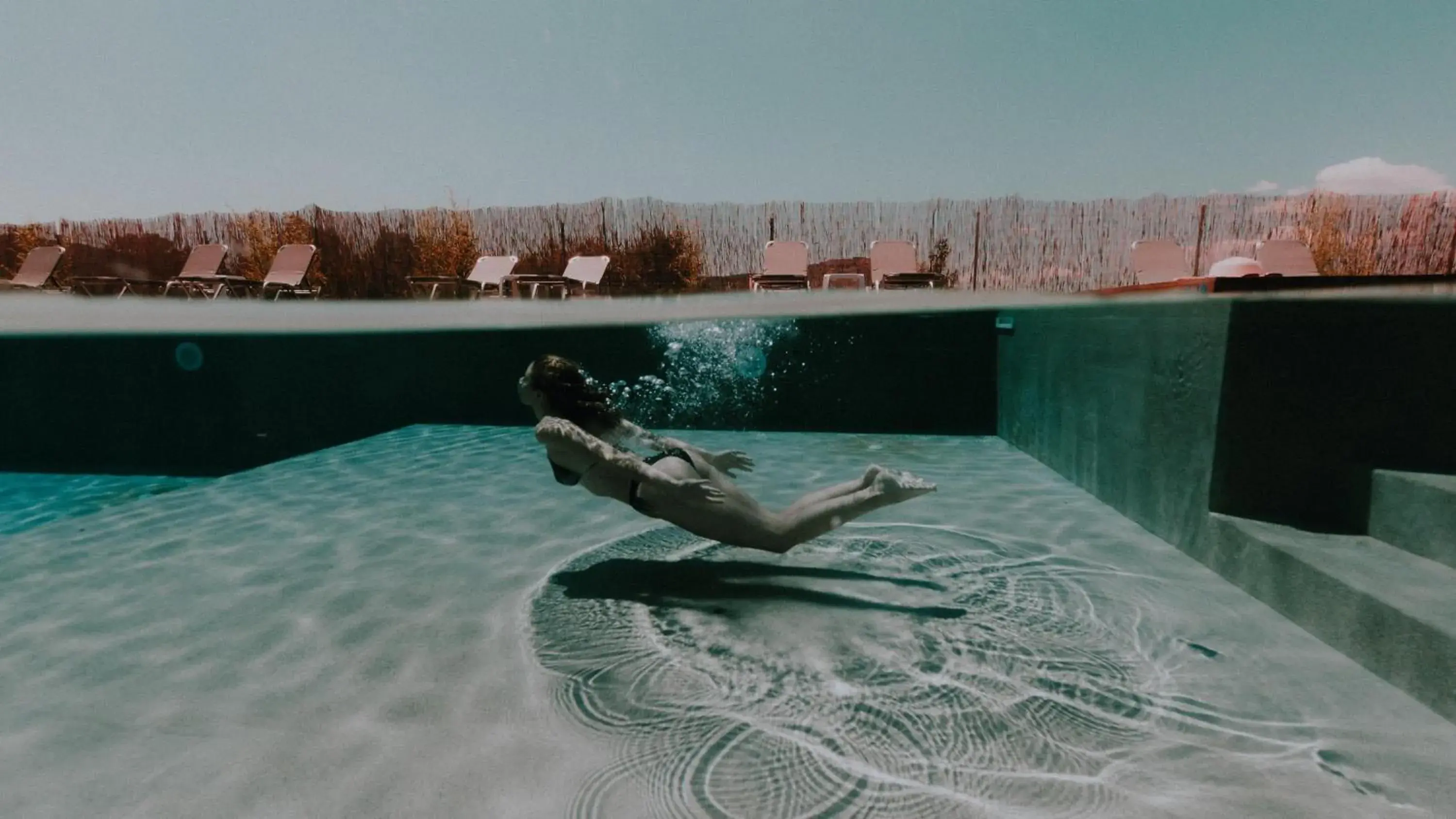 People in Palacio del Sol Luxury Apartments People in Palacio del Sol Luxury Apartments