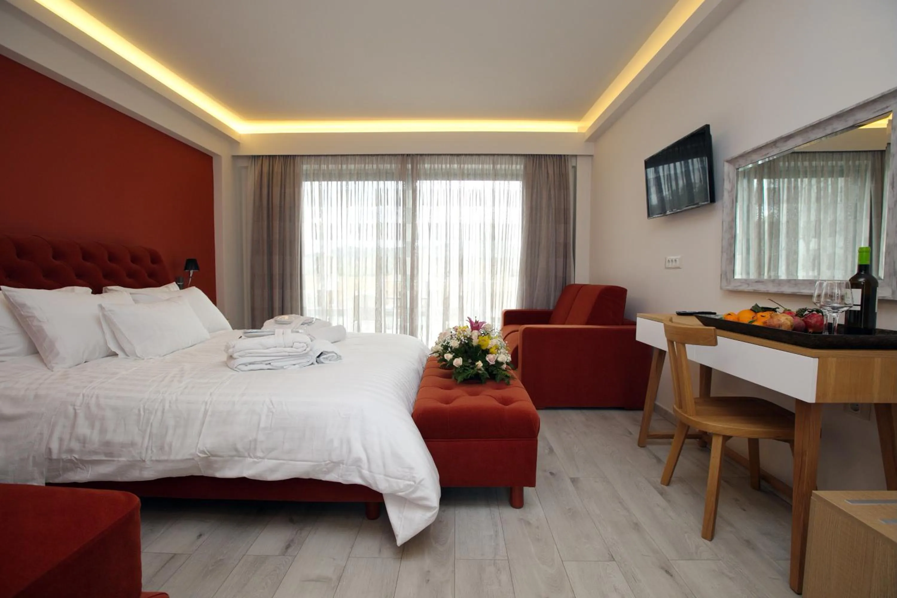 Photo of the whole room, Bed in Palacio del Sol Luxury Apartments