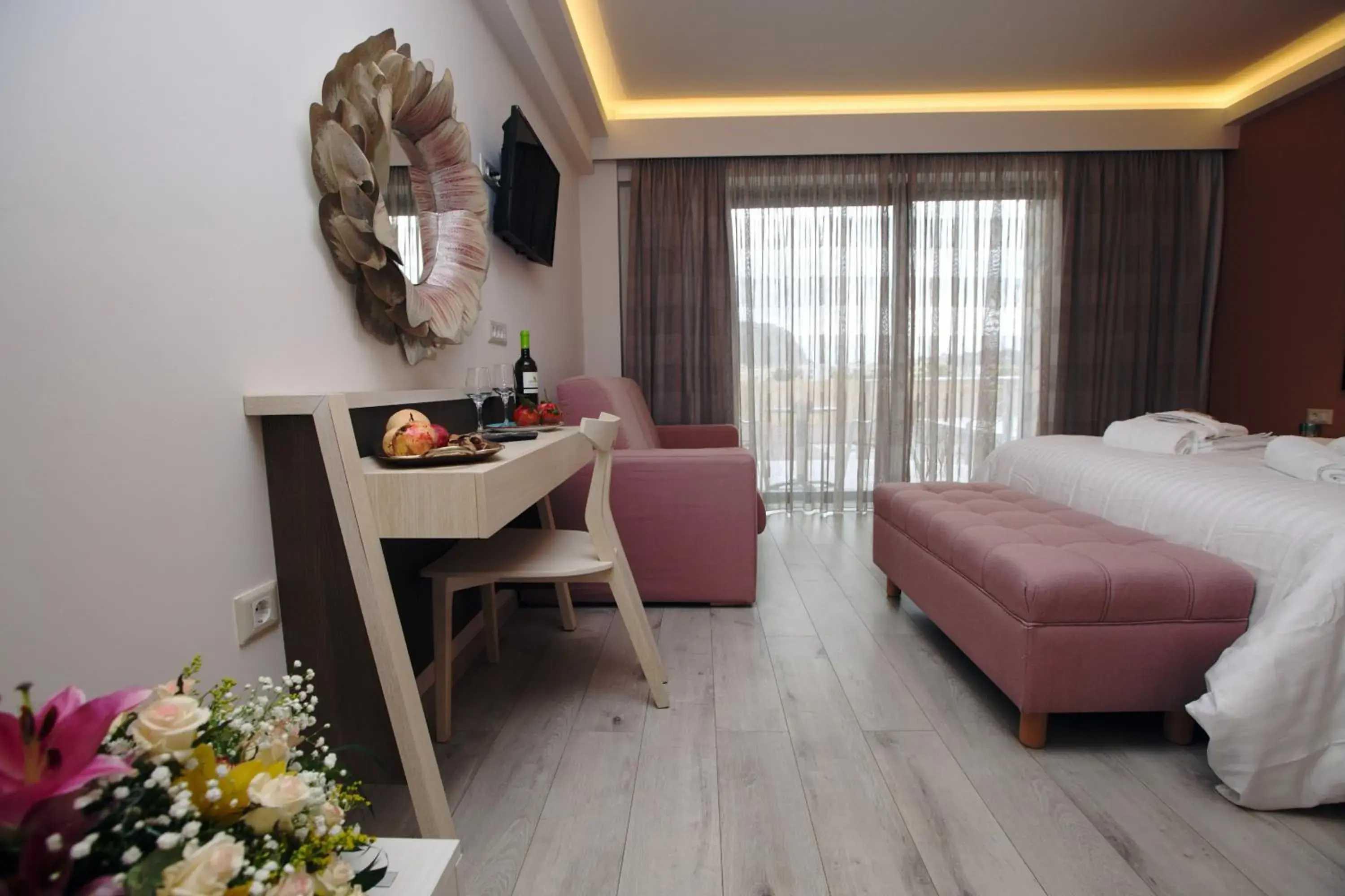 Photo of the whole room, Bed in Palacio del Sol Luxury Apartments Photo of the whole room, Bed in Palacio del Sol Luxury Apartments