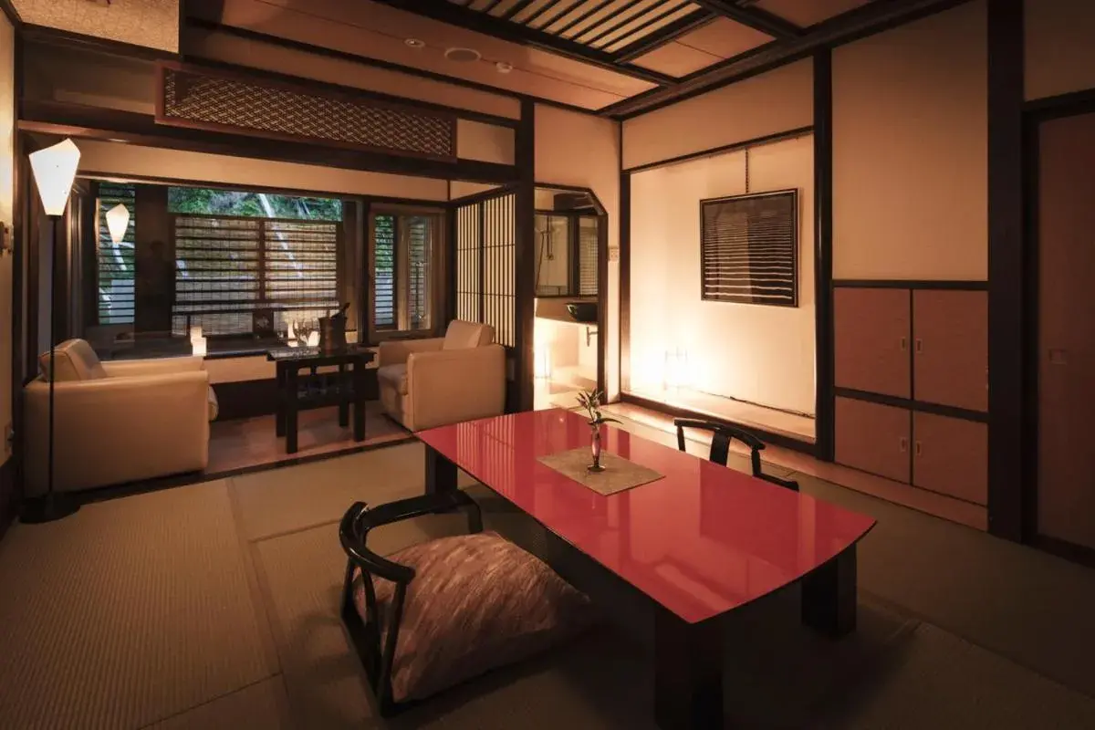 Japanese-Style Suite with Open-Air Bath - Non-Smoking in Takamiya Ryokan Miyamaso Japanese-Style Suite with Open-Air Bath - Non-Smoking in Takamiya Ryokan Miyamaso