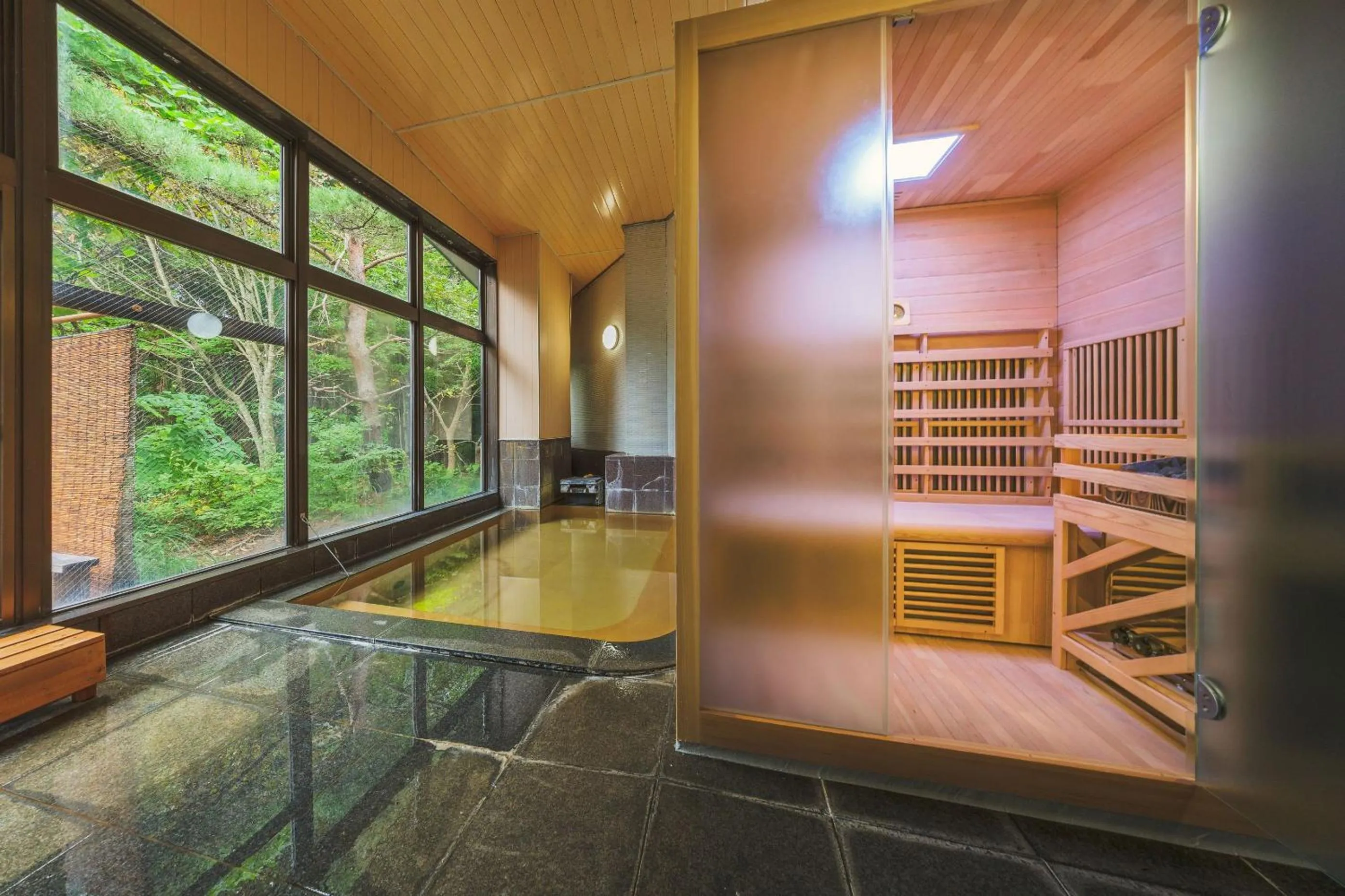 Sauna in Takamiya Hotel Hammond