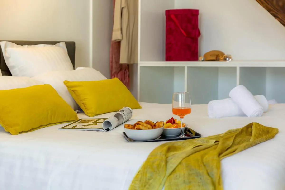 Bed in Provence Au Coeur Appart Hotels