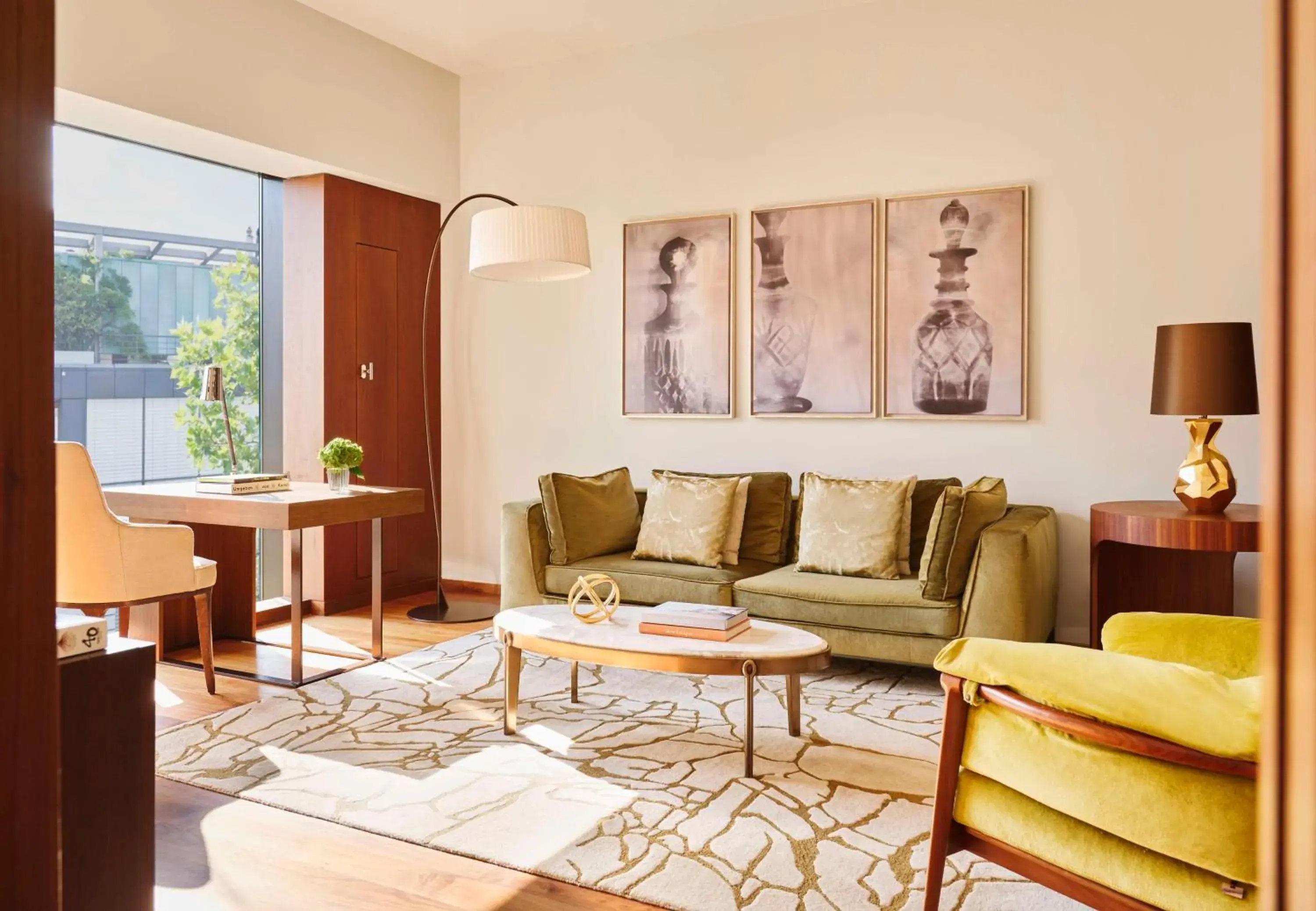 Photo of the whole room in Park Hyatt Zurich – City Center Luxury Photo of the whole room in Park Hyatt Zurich – City Center Luxury