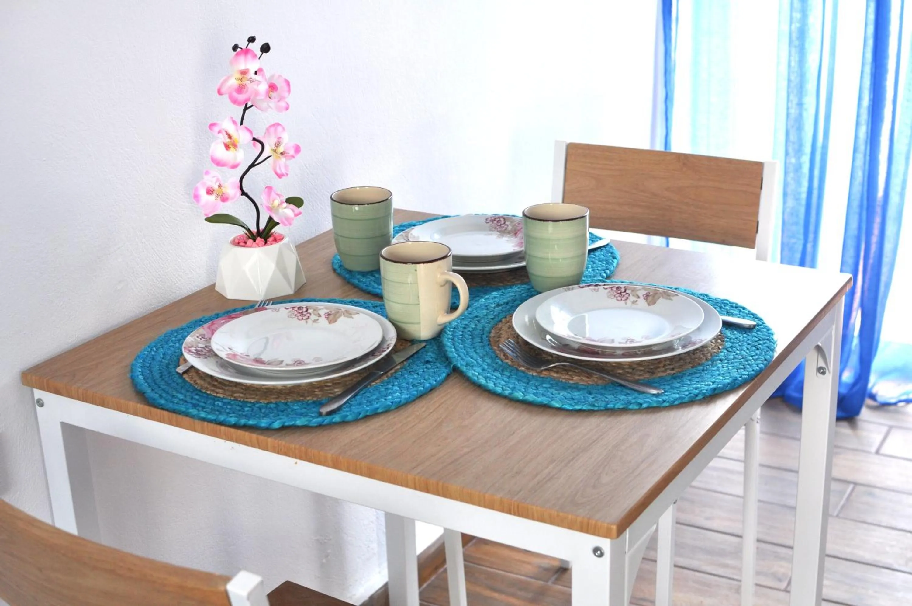 Dining area in Kosinmyheart Apartment 11 & Studio10