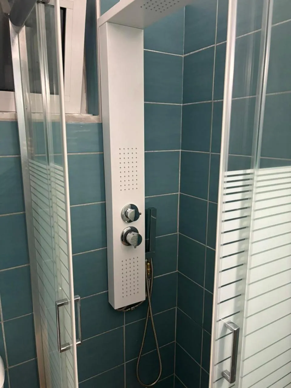 Shower in Kosinmyheart Apartment 11 & Studio10