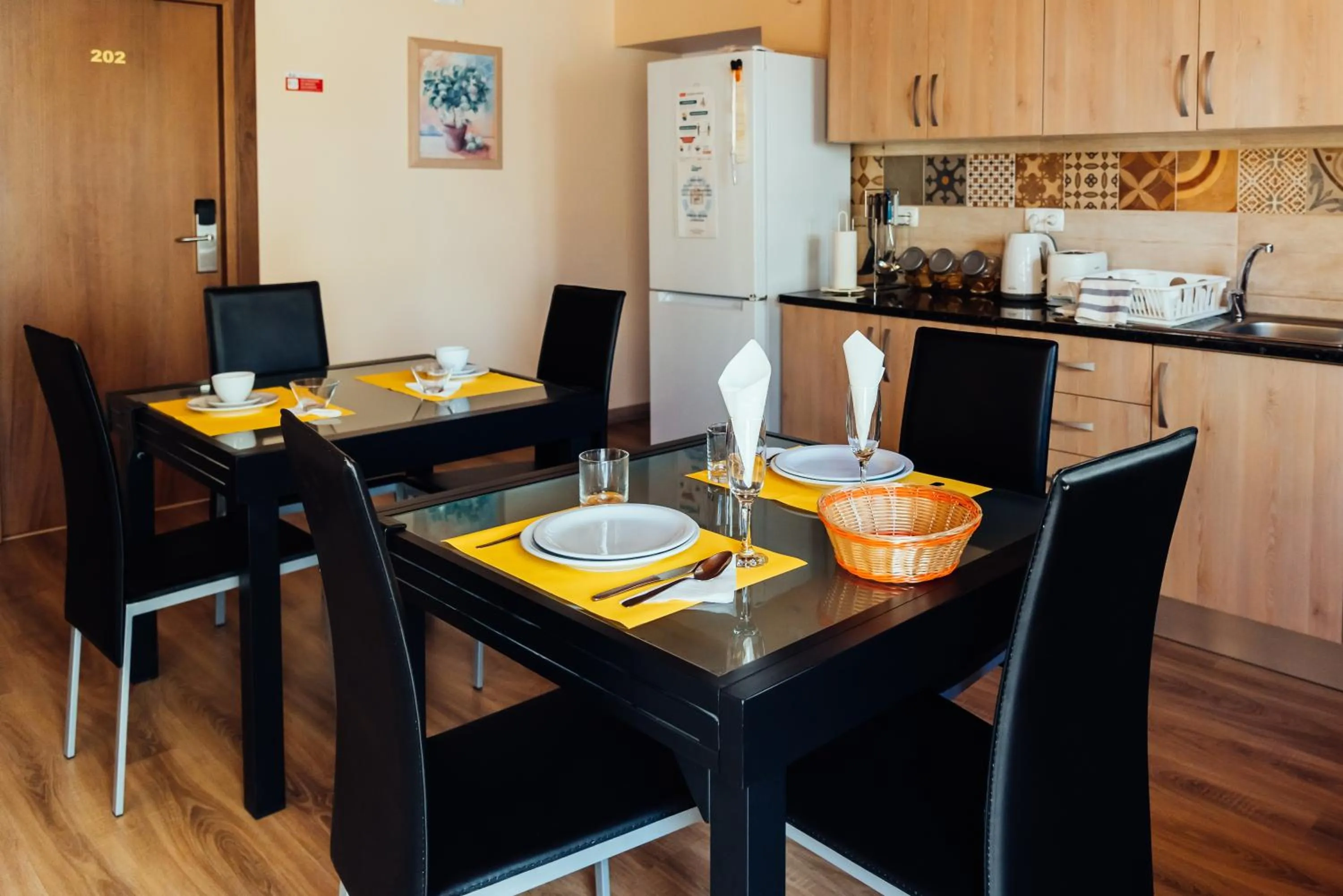 Dining area in Happy House Comfort Plus