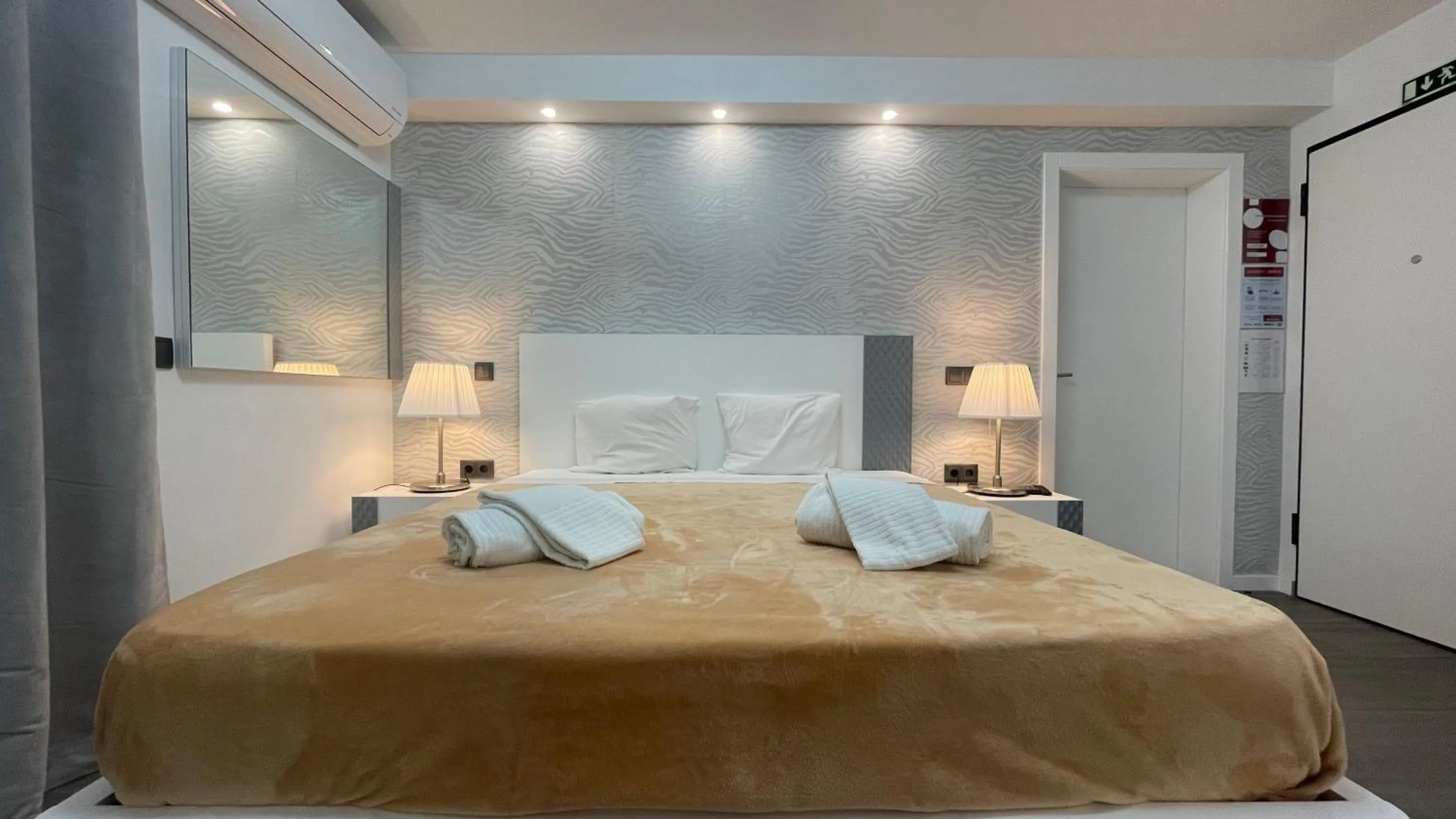 Bed in Sea and Sun 4 You - Horizonte Azul