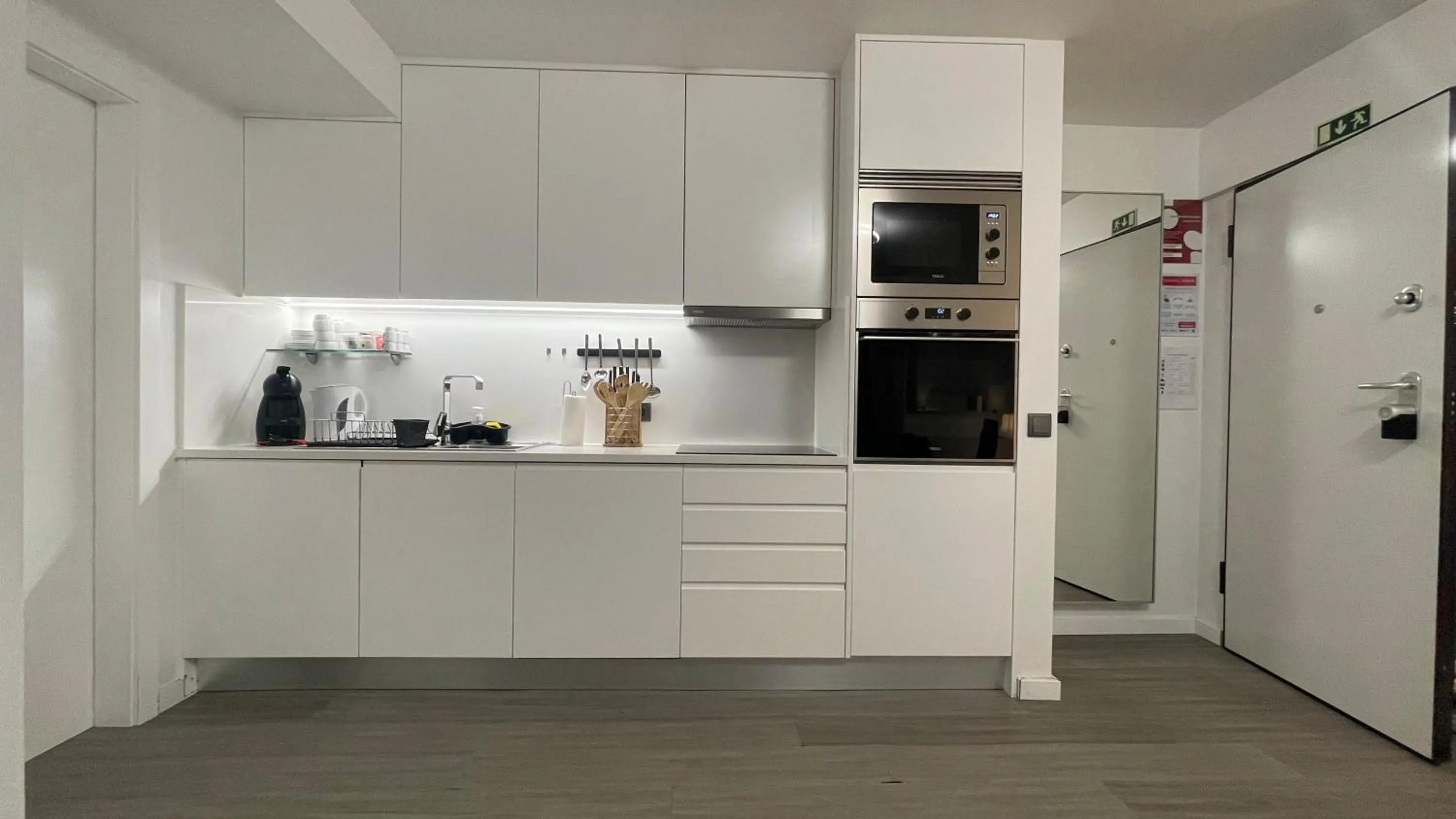 dishwasher in Sea and Sun 4 You - Horizonte Azul