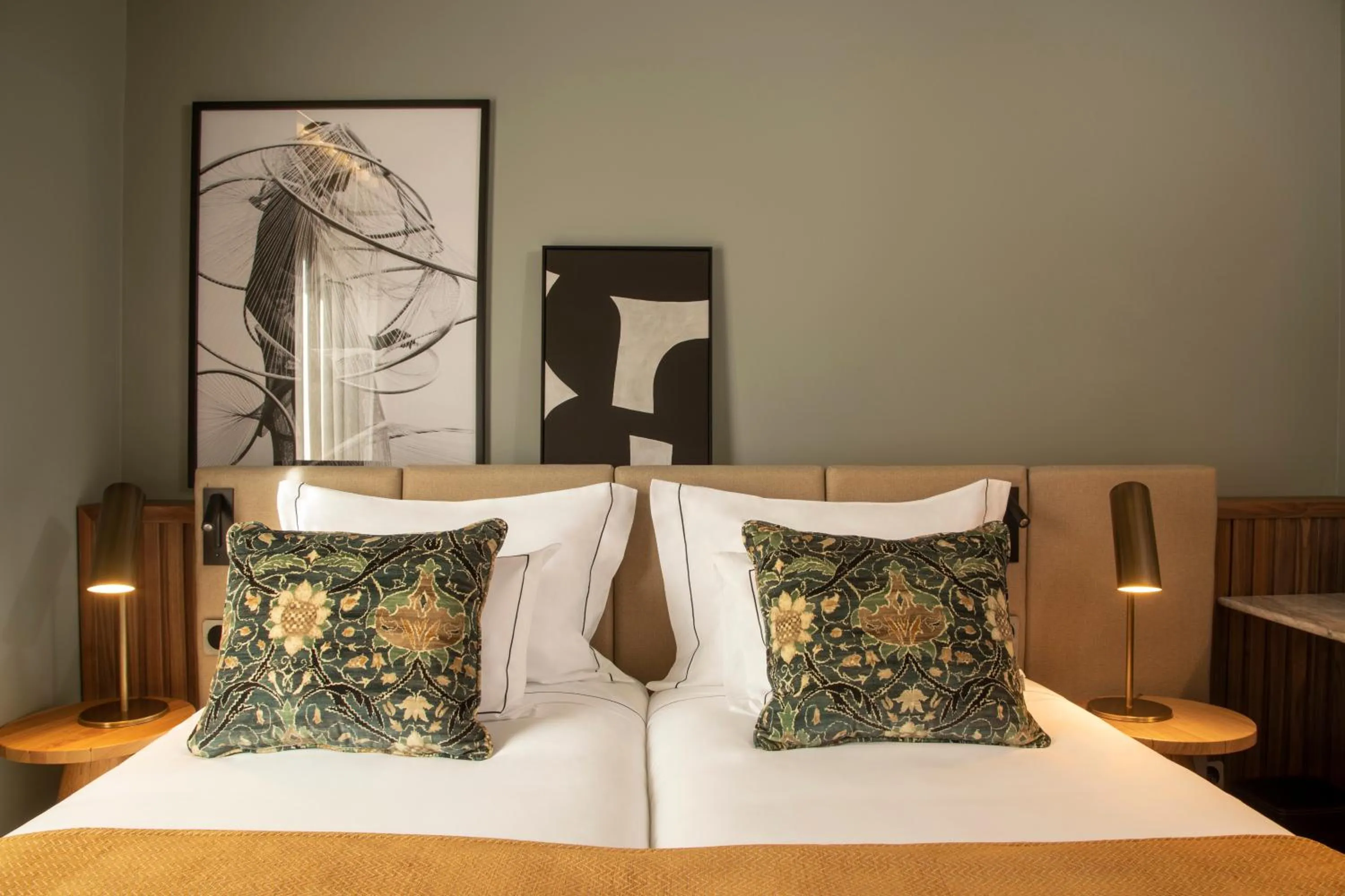 Bed in Fontinha Porto, Trademark Collection by Wyndham