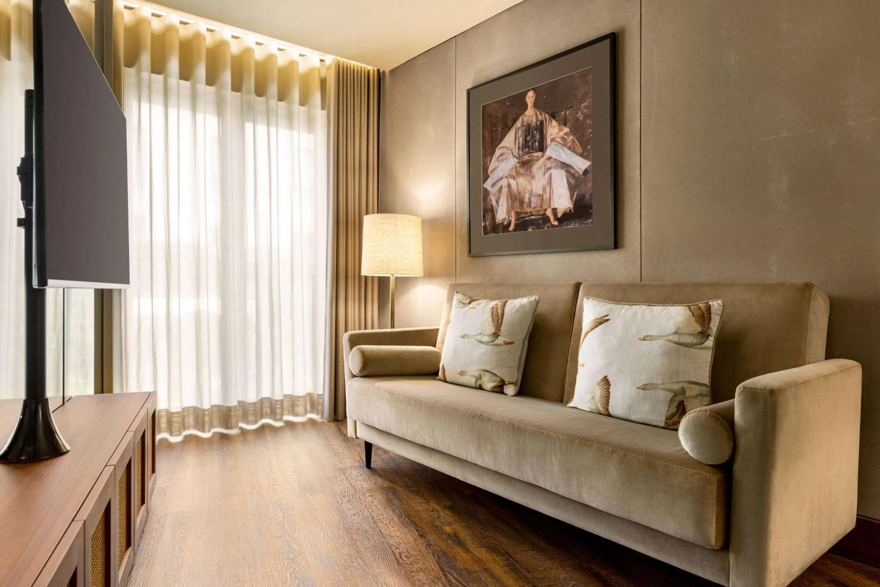 TV and multimedia in Fontinha Porto, Trademark Collection by Wyndham