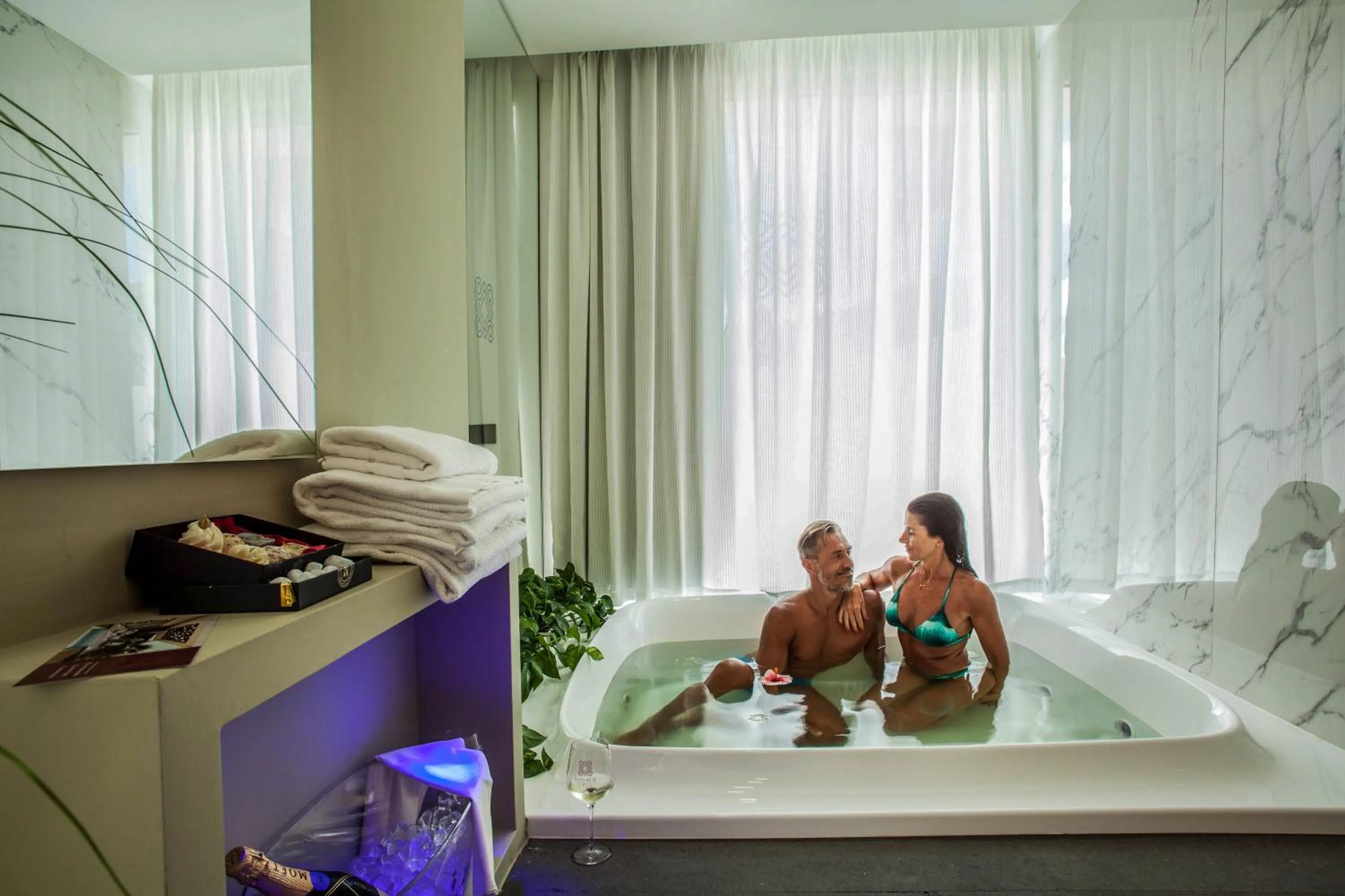 Hot Tub in NOHA Lifestyle Hotel - Adults Only