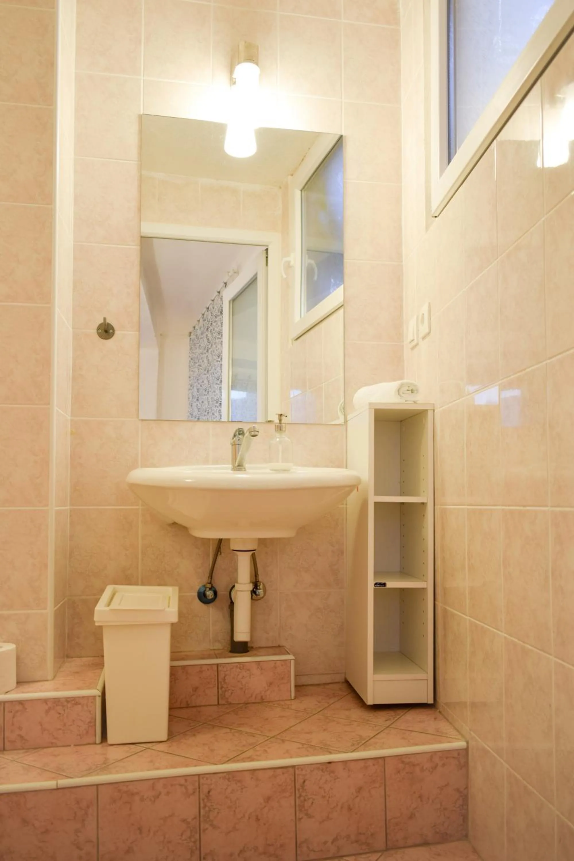 Economy Double Room in Villa Chingo