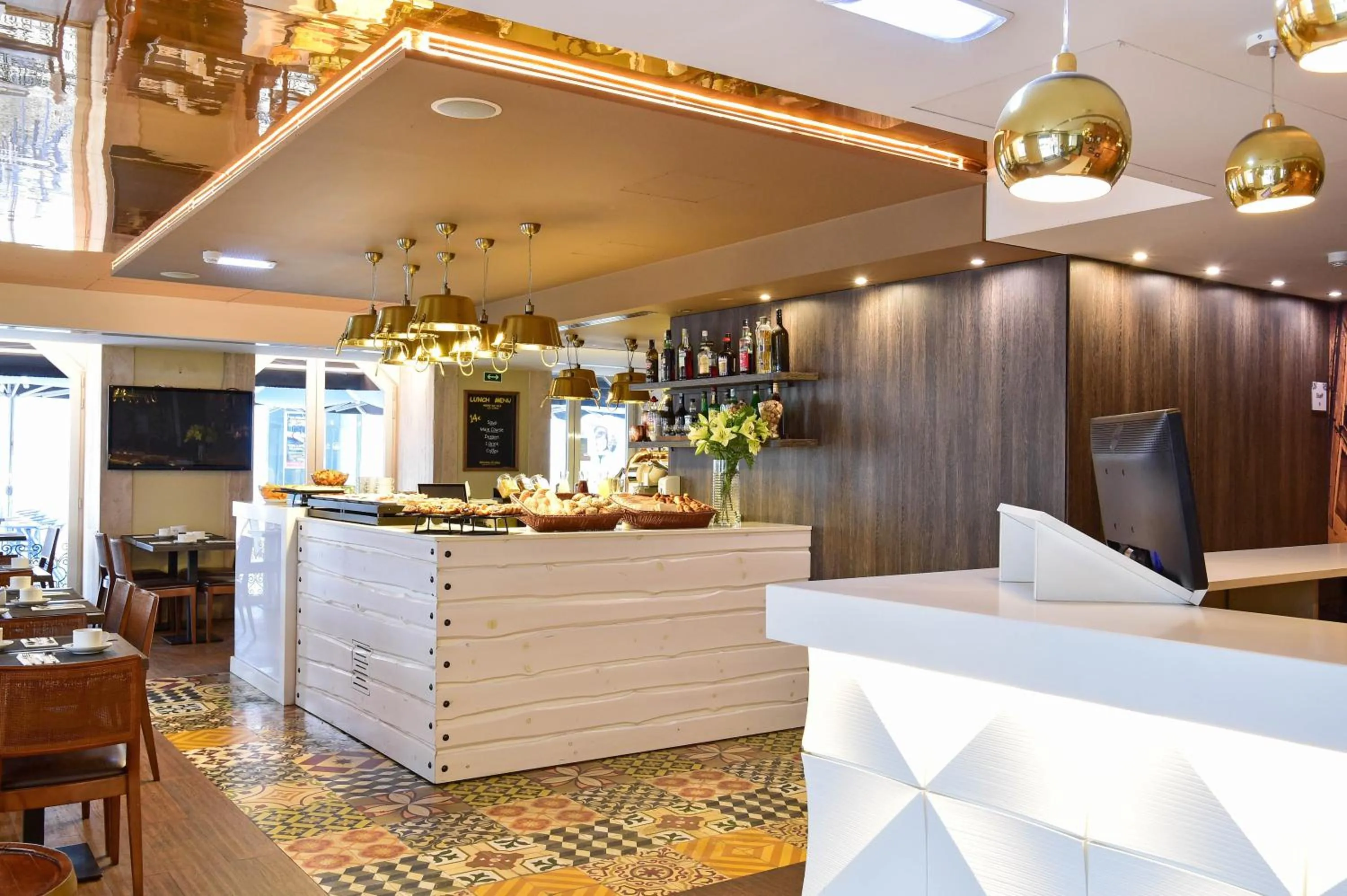 Restaurant/places to eat in My Story Hotel Ouro