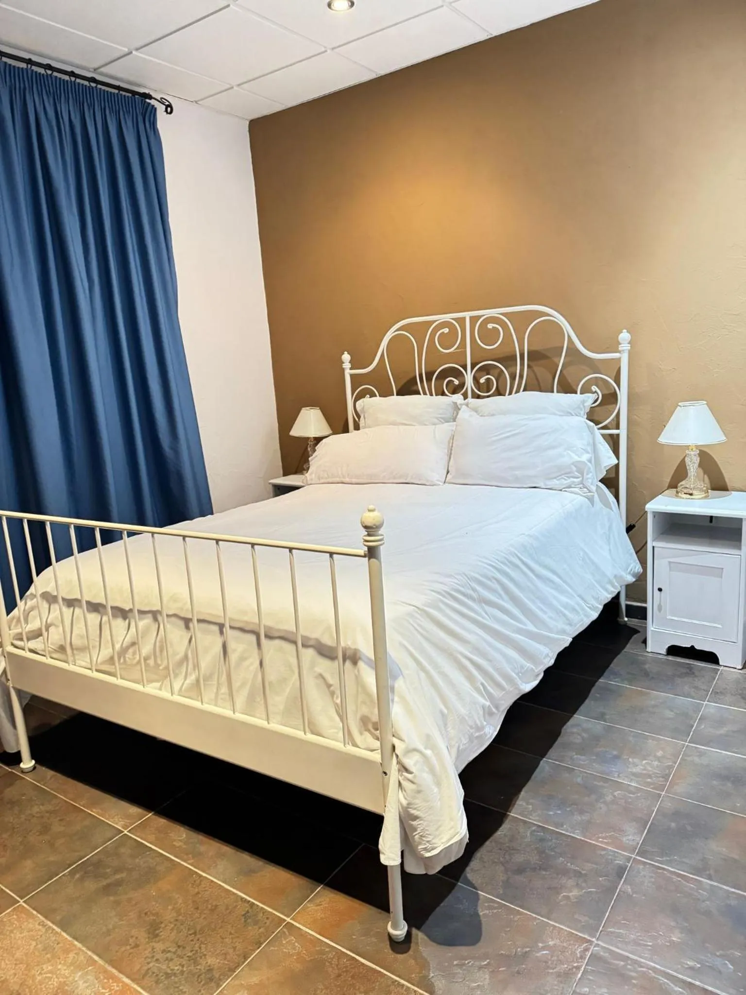 Bed in Hotel Restaurante Sonsoles