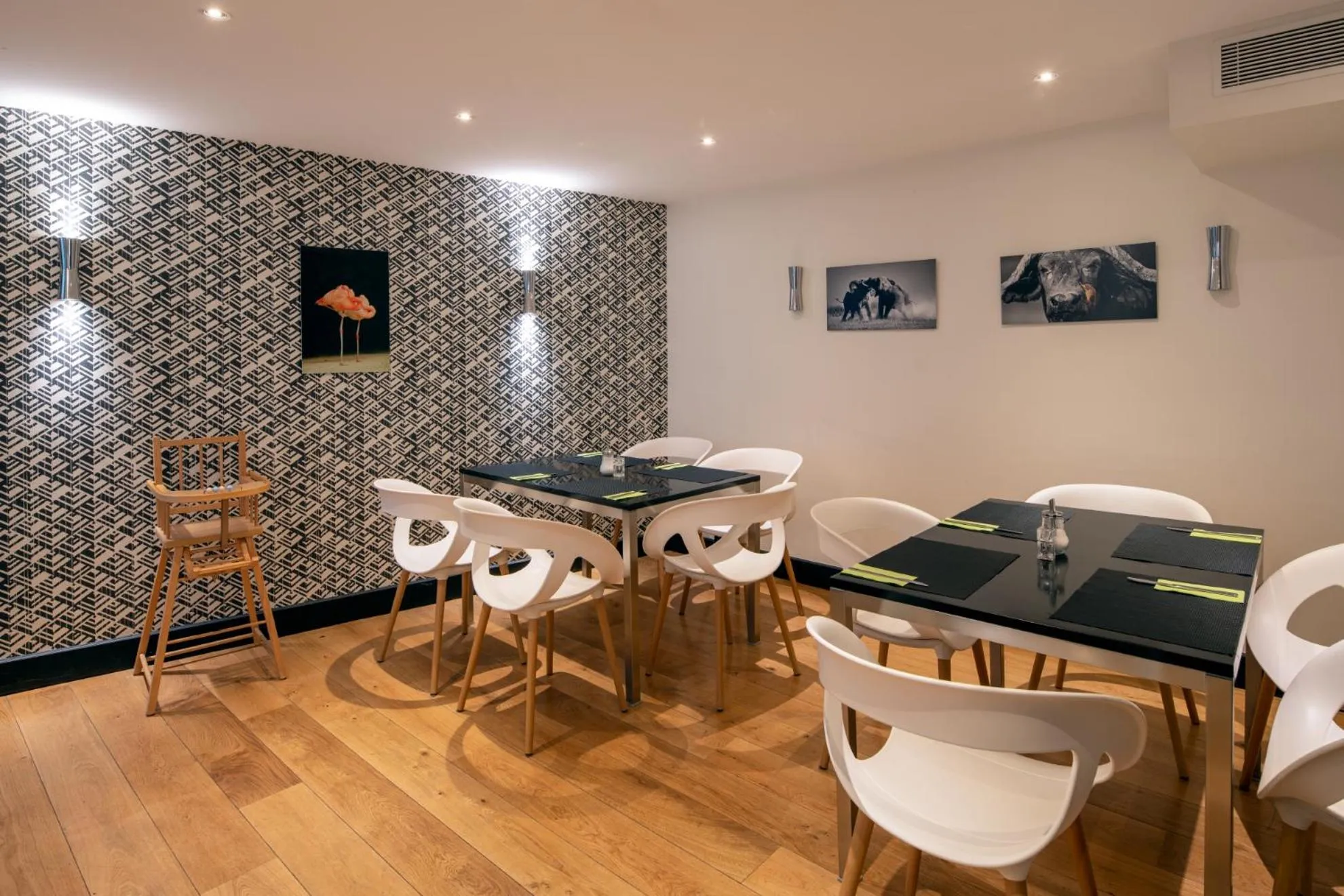 Dining area in Hôtel Pax